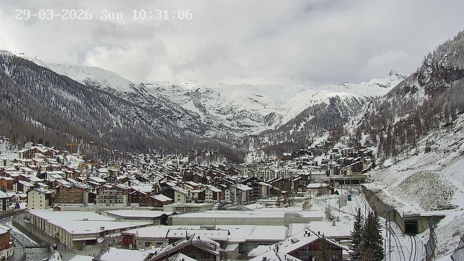 Archiv Foto Webcam Zermatt: Blick auf das Dorf