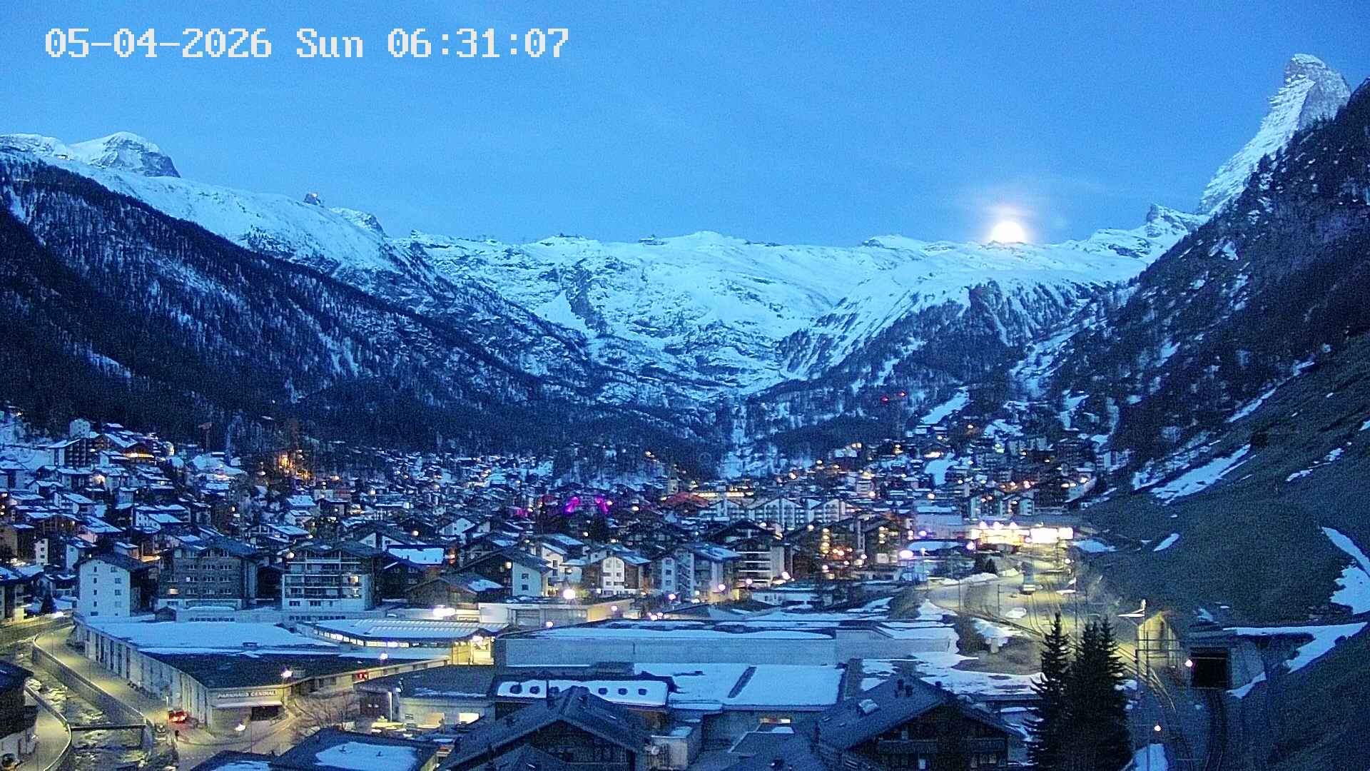 Archiv Foto Webcam Zermatt: Blick auf das Dorf