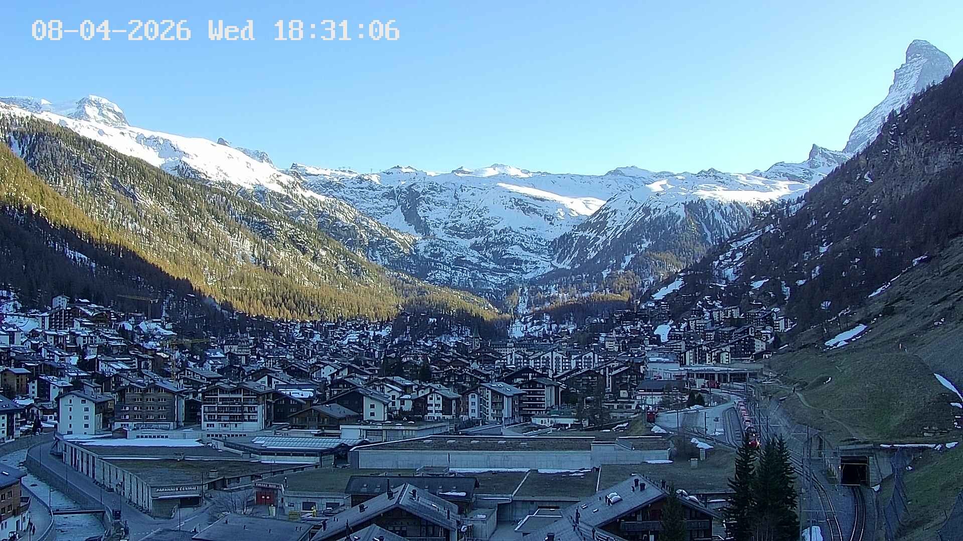 Archiv Foto Webcam Zermatt: Blick auf das Dorf