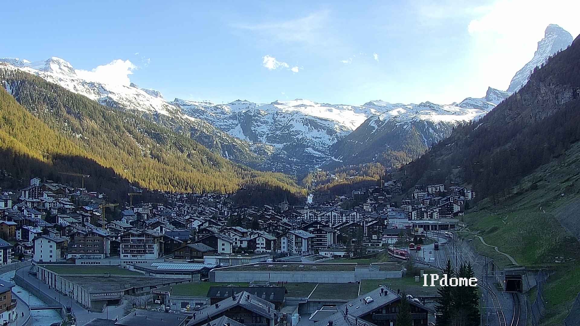 Archiv Foto Webcam Zermatt: Blick auf das Dorf