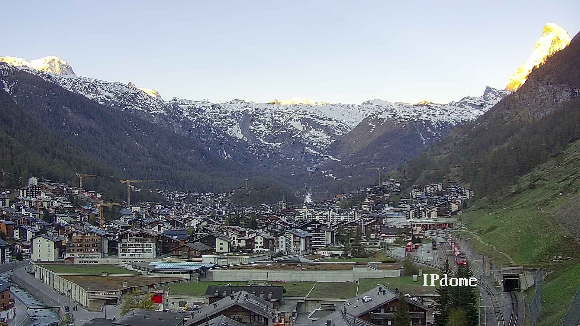 Archiv Foto Webcam Zermatt: Blick auf das Dorf
