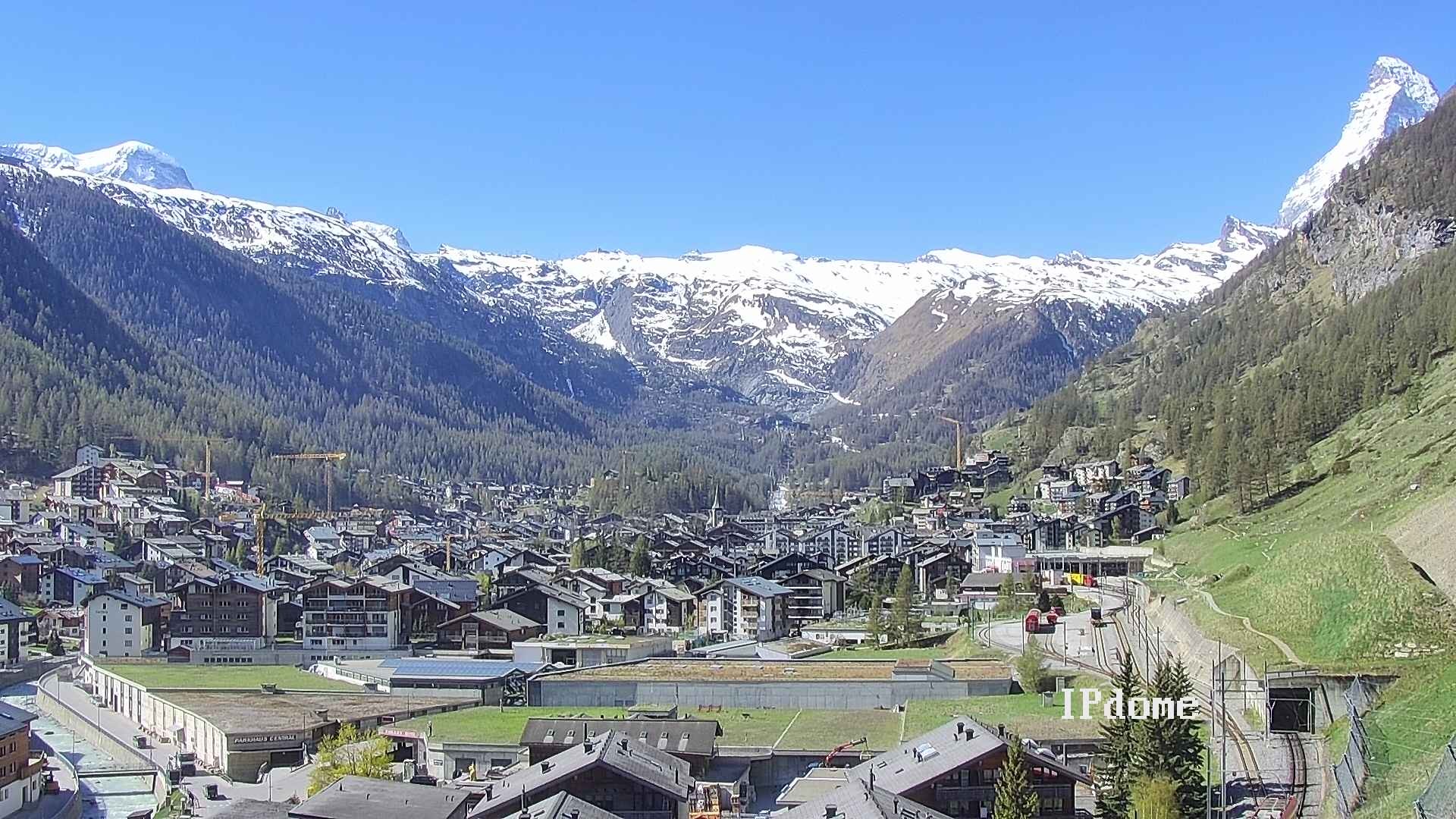 Archiv Foto Webcam Zermatt: Blick auf das Dorf