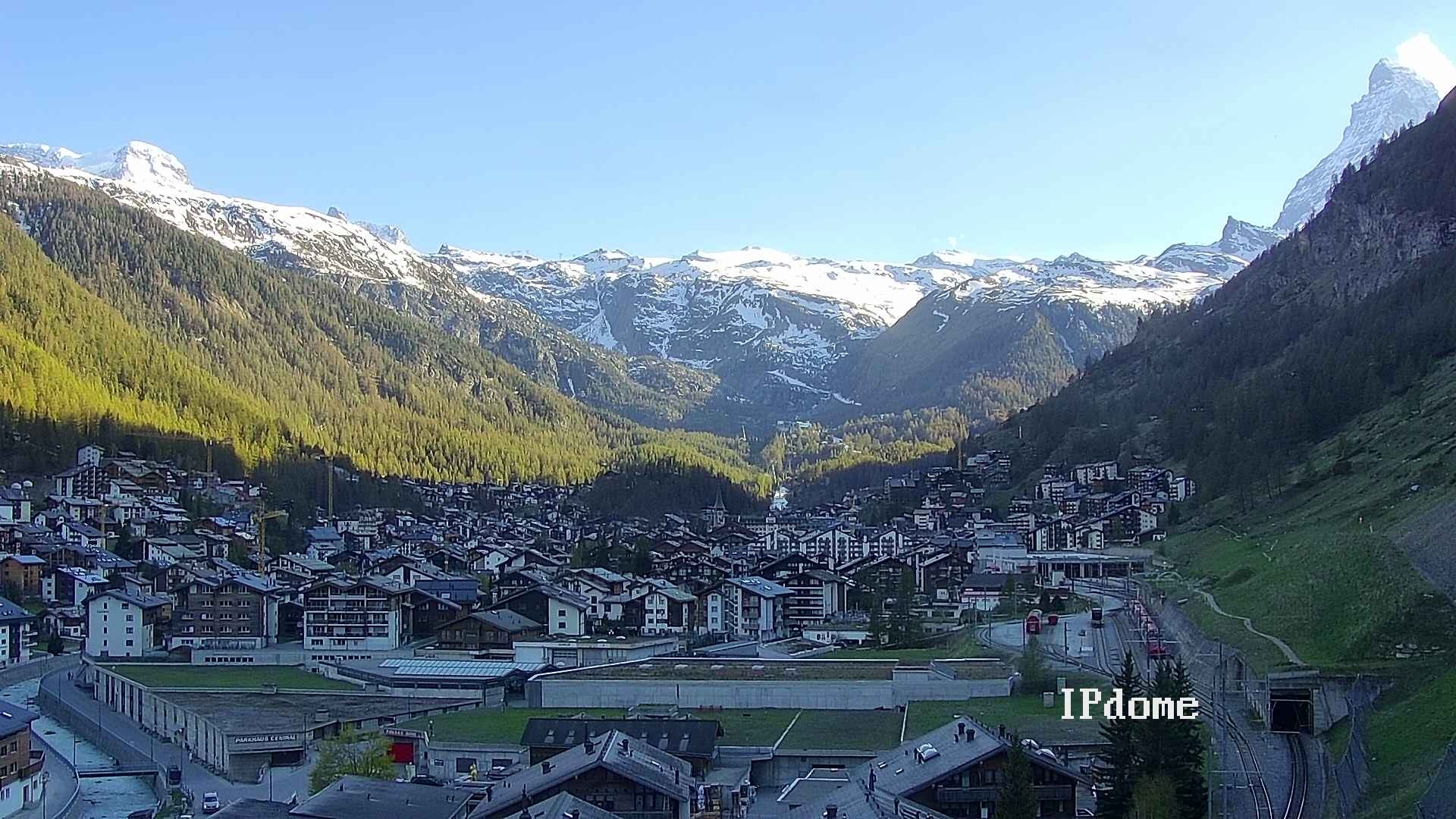 Archiv Foto Webcam Zermatt: Blick auf das Dorf