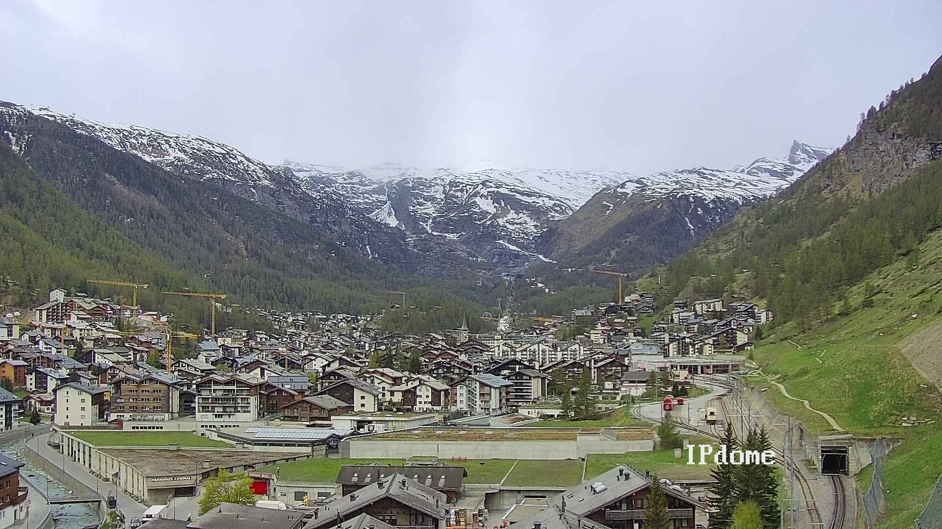 Archiv Foto Webcam Zermatt: Blick auf das Dorf
