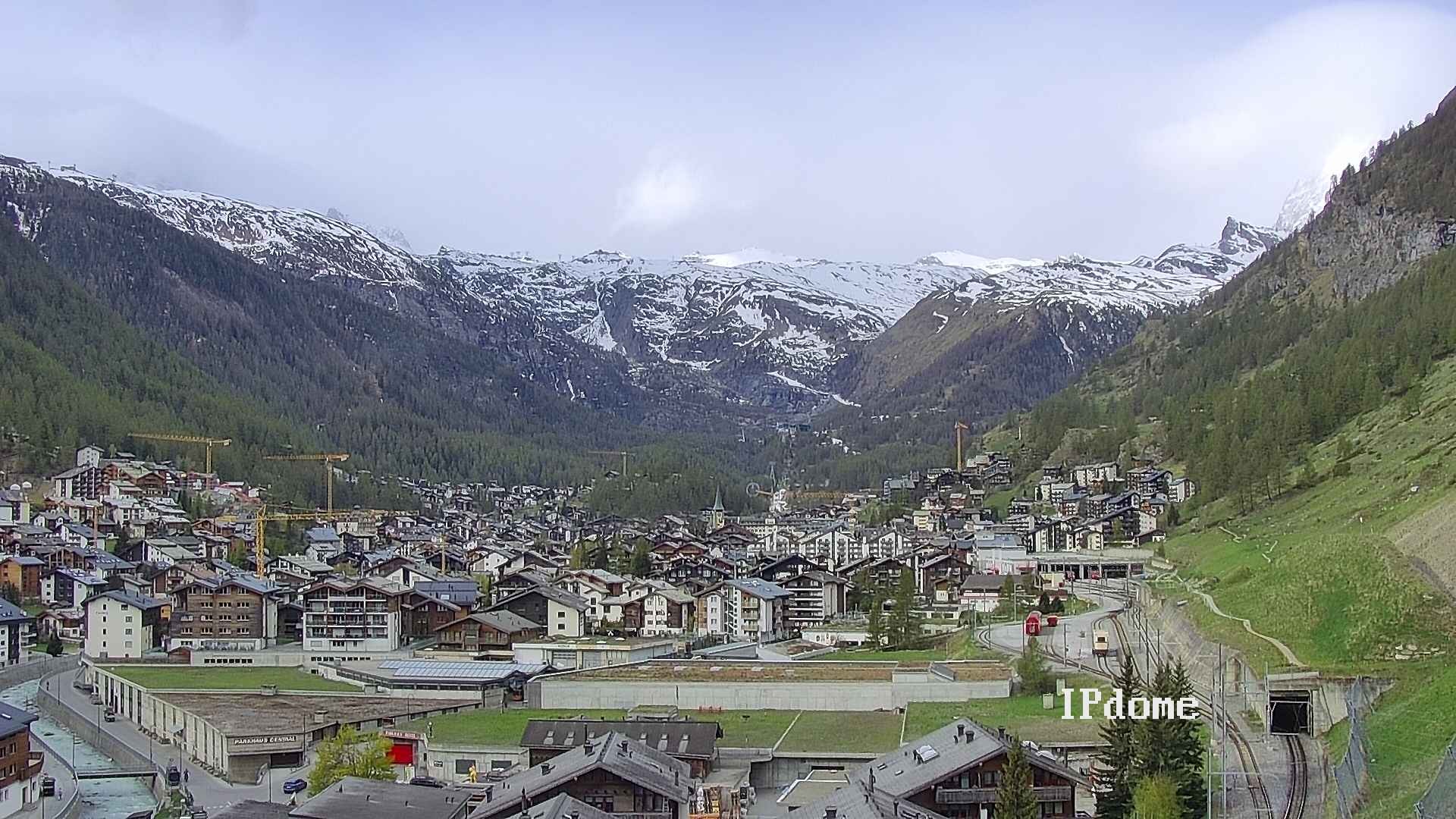 Archiv Foto Webcam Zermatt: Blick auf das Dorf