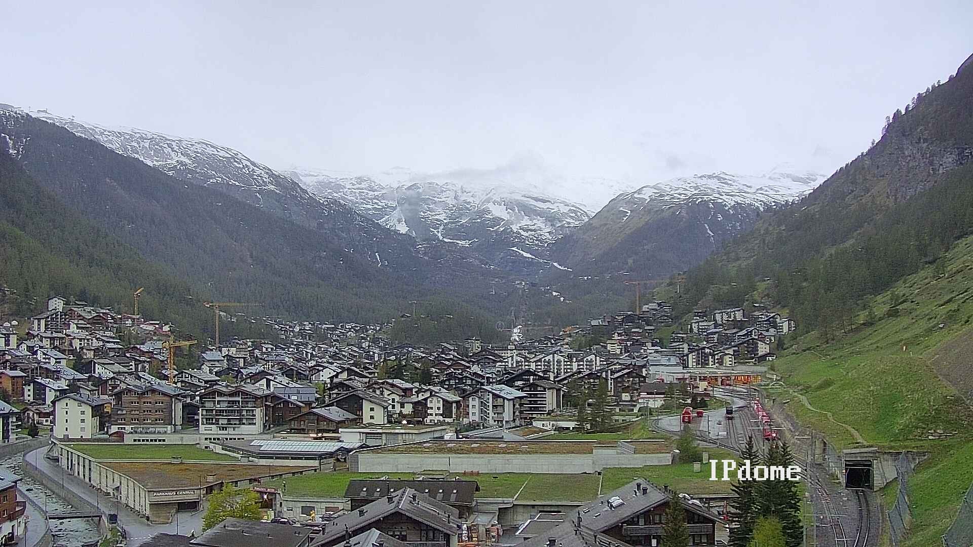Archiv Foto Webcam Zermatt: Blick auf das Dorf