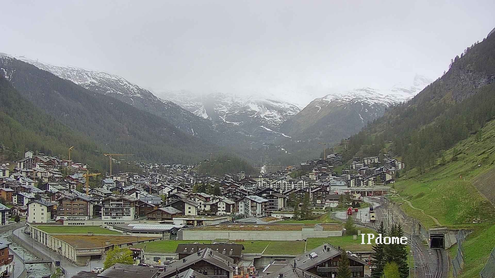 Archiv Foto Webcam Zermatt: Blick auf das Dorf