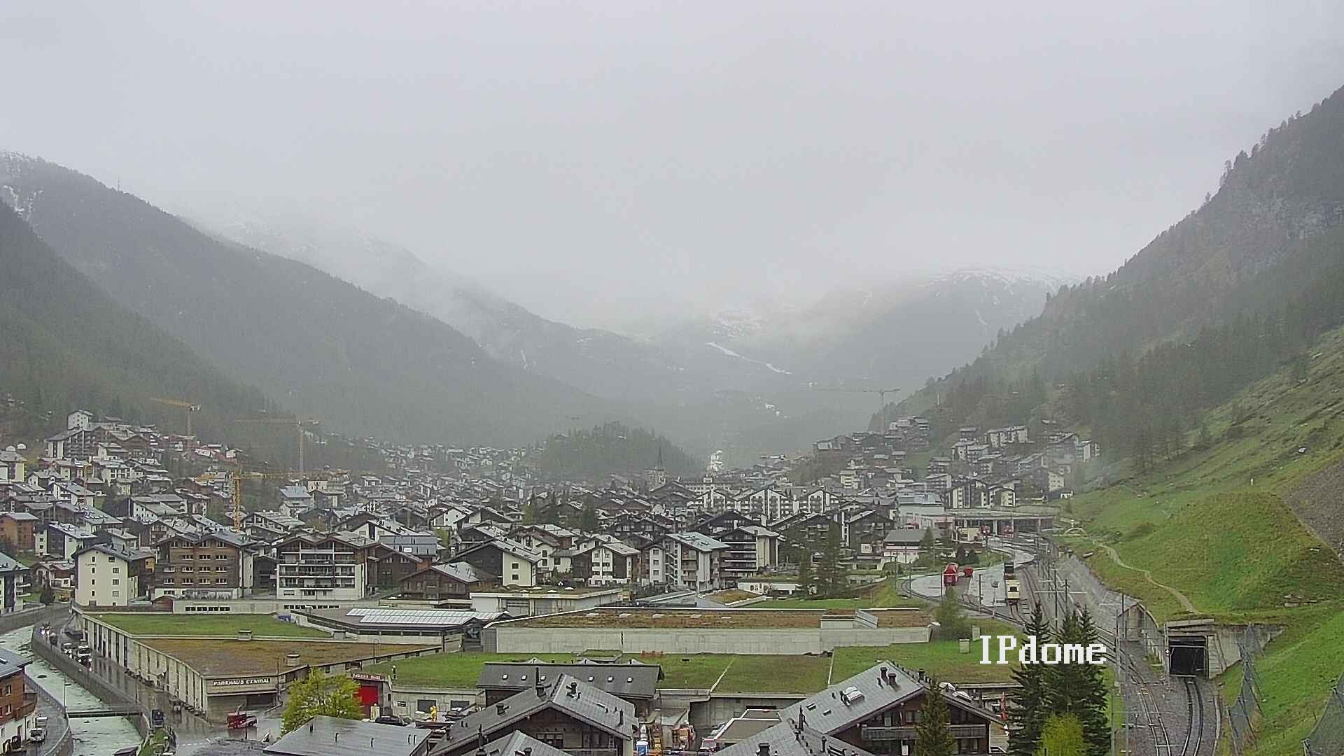 Archiv Foto Webcam Zermatt: Blick auf das Dorf