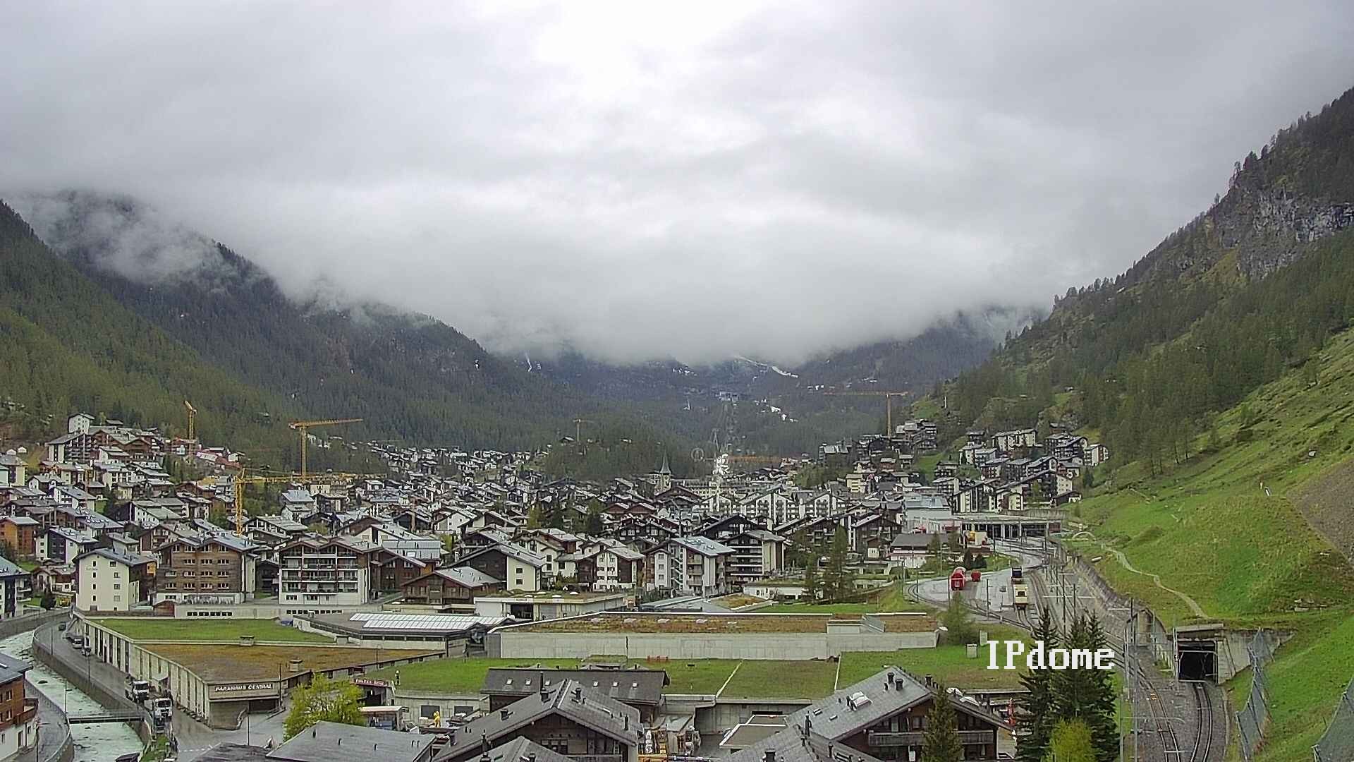 Archiv Foto Webcam Zermatt: Blick auf das Dorf
