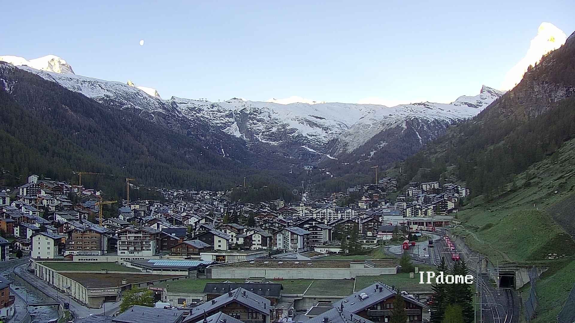 Archiv Foto Webcam Zermatt: Blick auf das Dorf