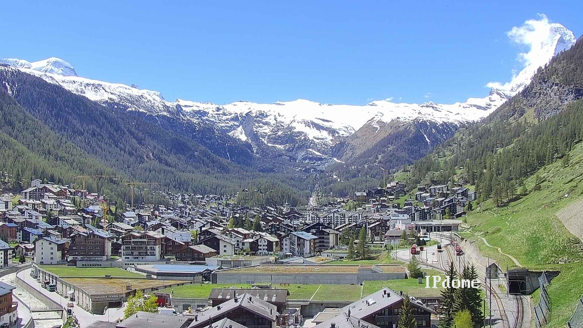 Archiv Foto Webcam Zermatt: Blick auf das Dorf