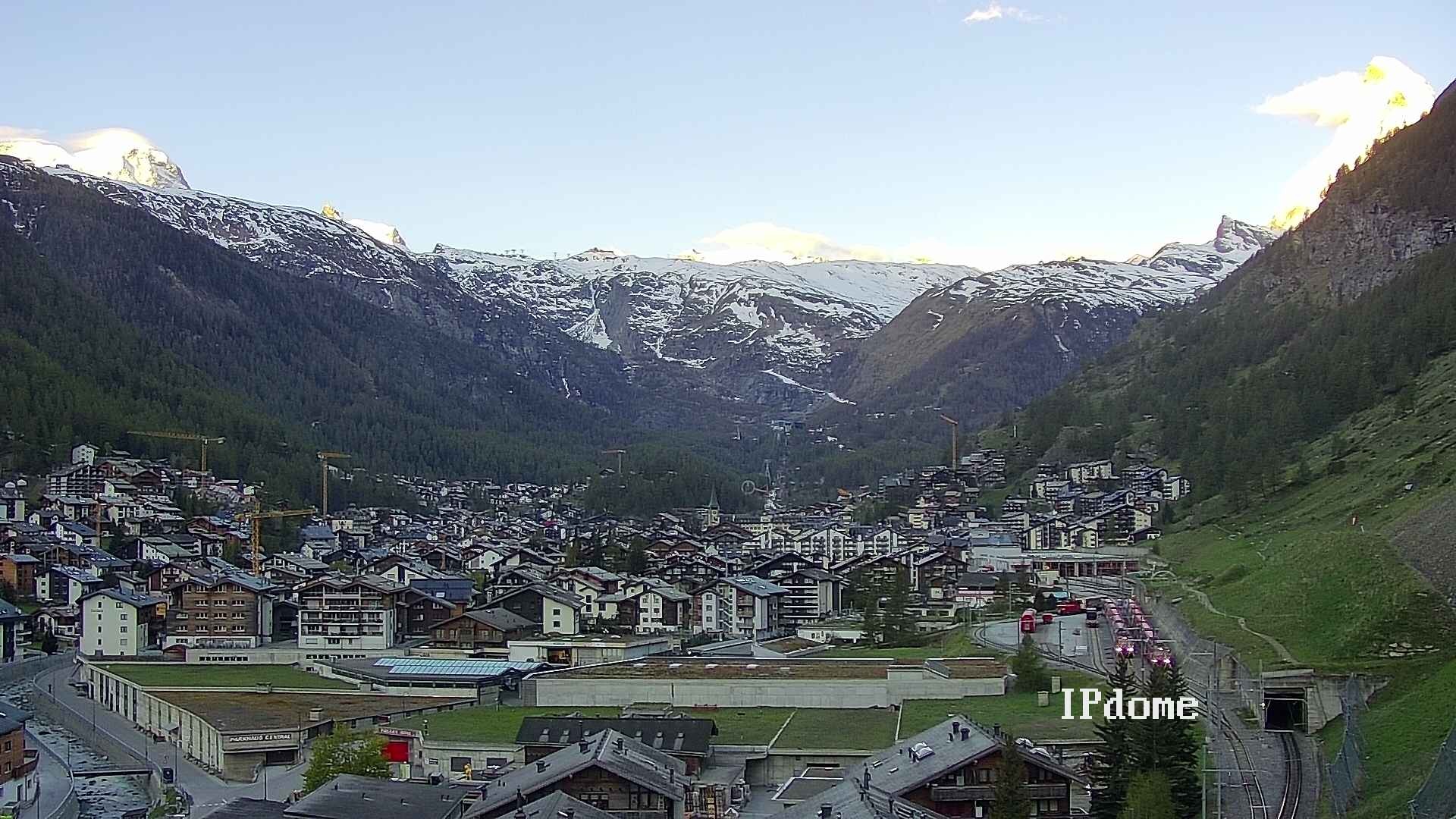 Archiv Foto Webcam Zermatt: Blick auf das Dorf
