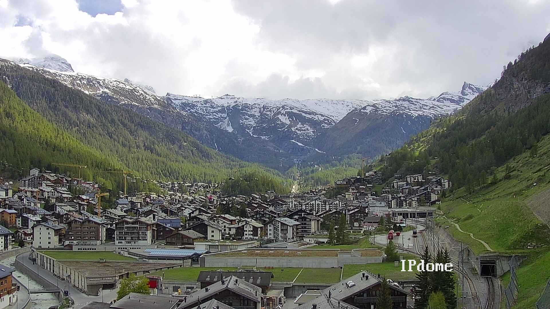 Archiv Foto Webcam Zermatt: Blick auf das Dorf
