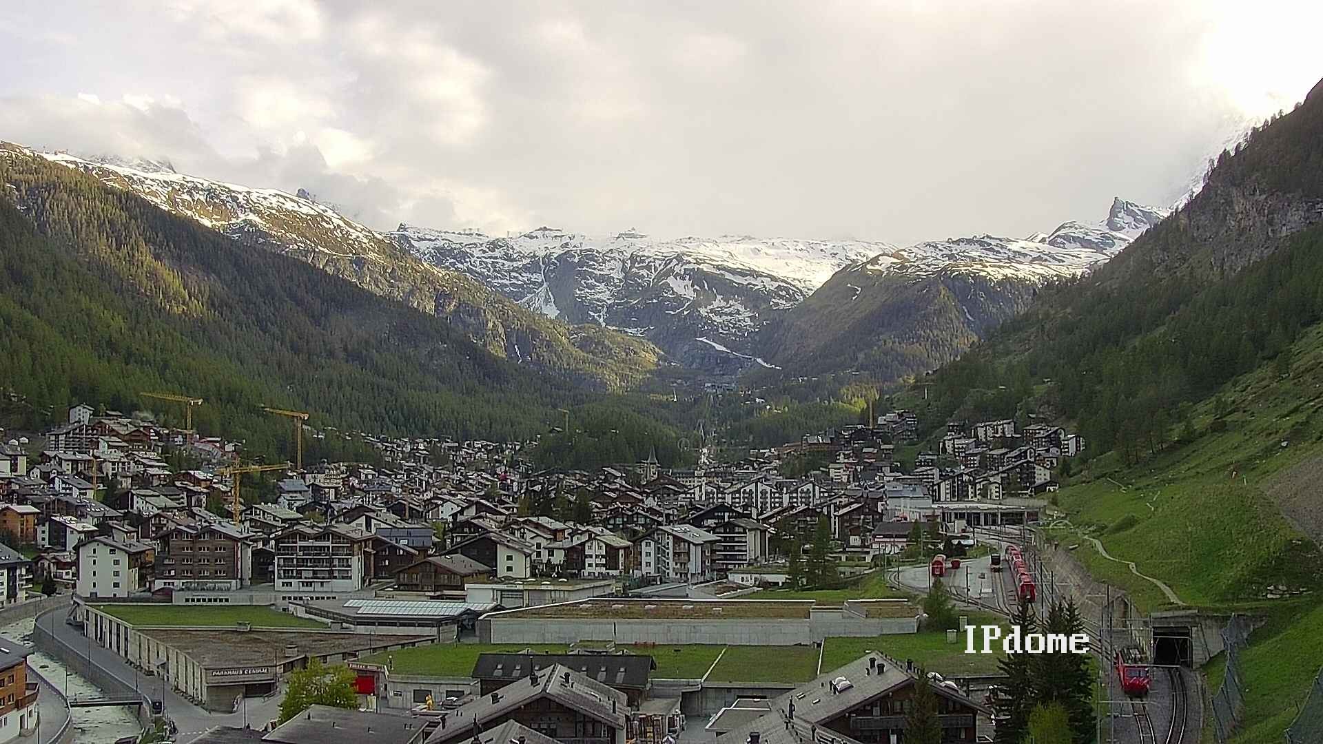 Archiv Foto Webcam Zermatt: Blick auf das Dorf