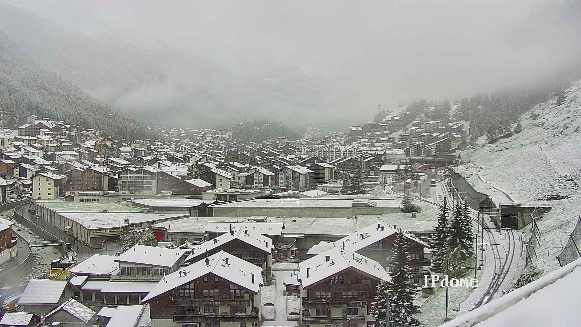 Archiv Foto Webcam Zermatt: Blick auf das Dorf