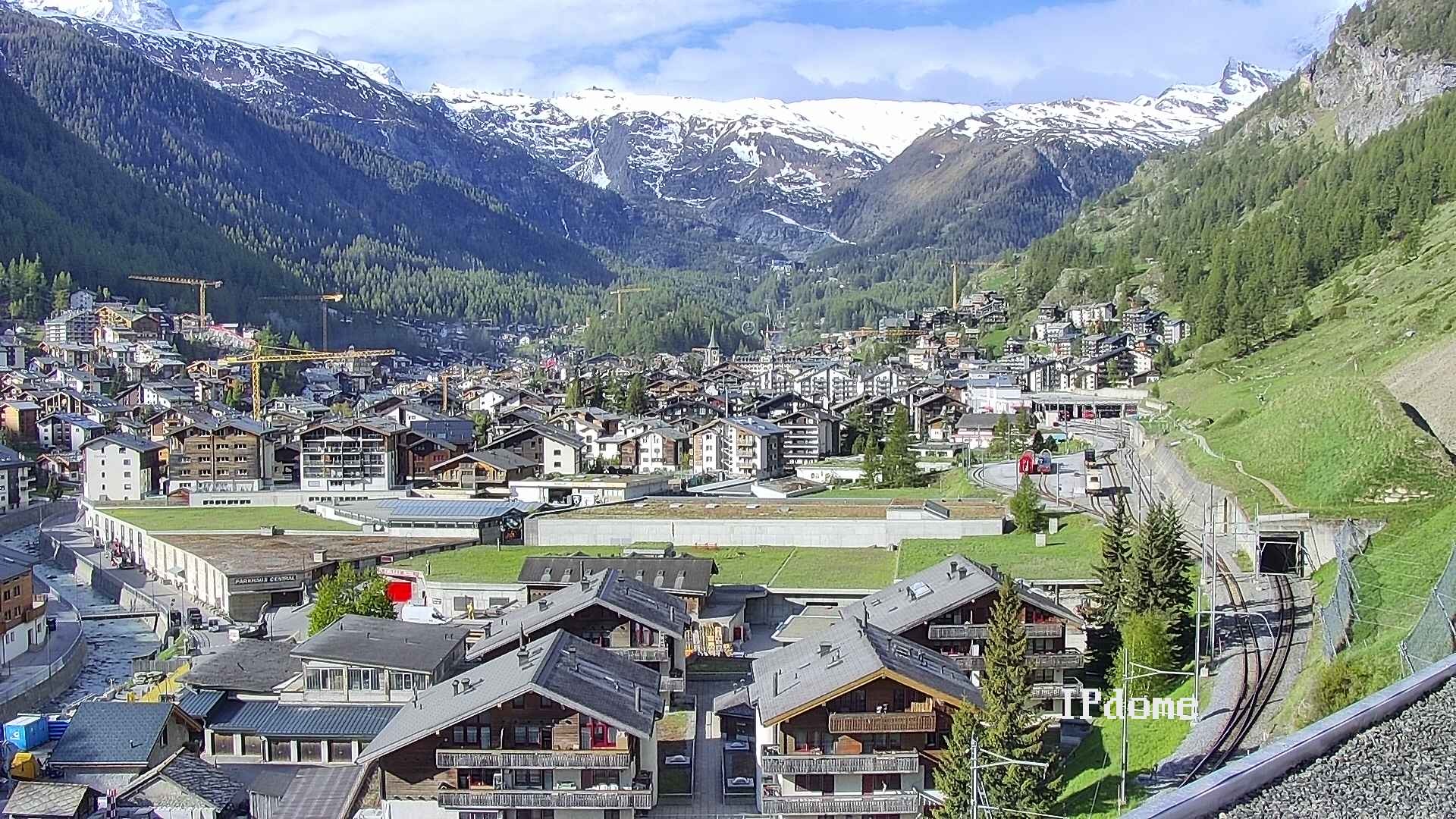 Archiv Foto Webcam Zermatt: Blick auf das Dorf