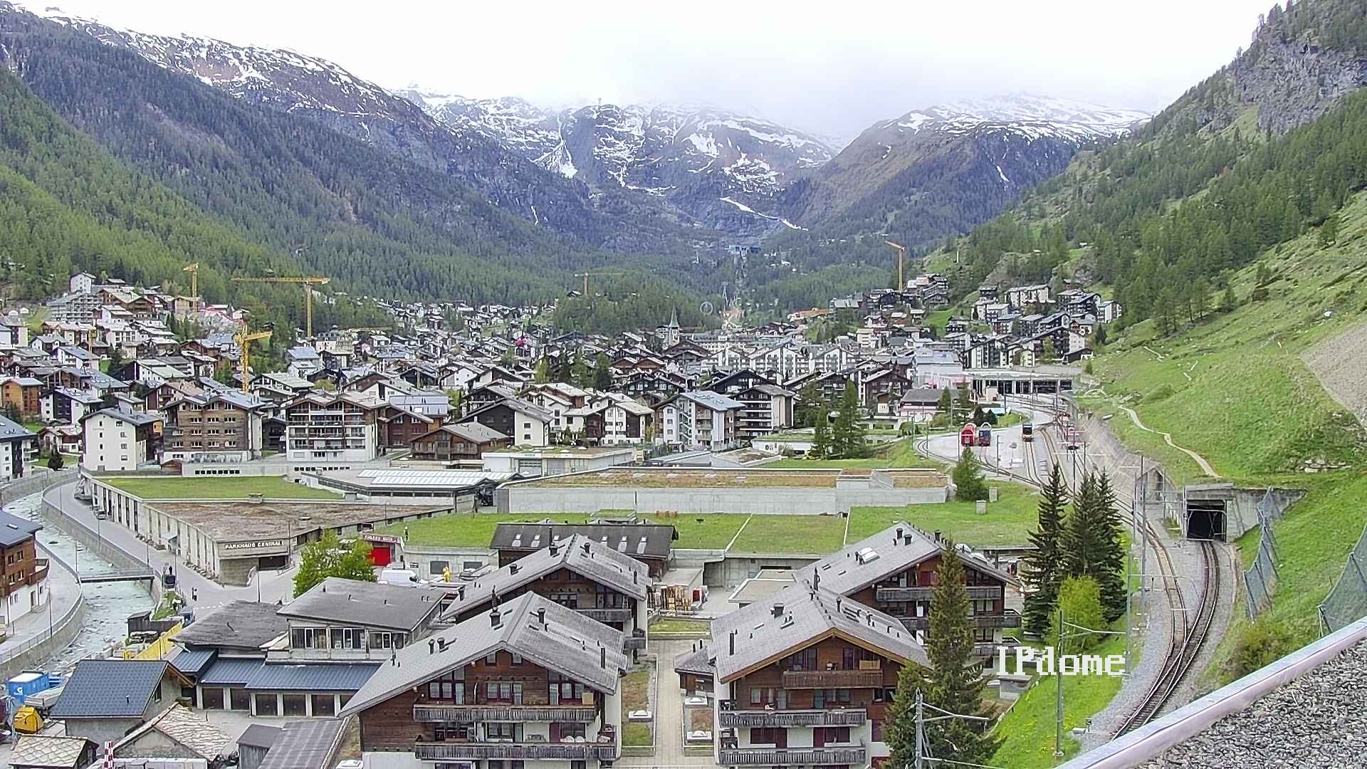 Archiv Foto Webcam Zermatt: Blick auf das Dorf