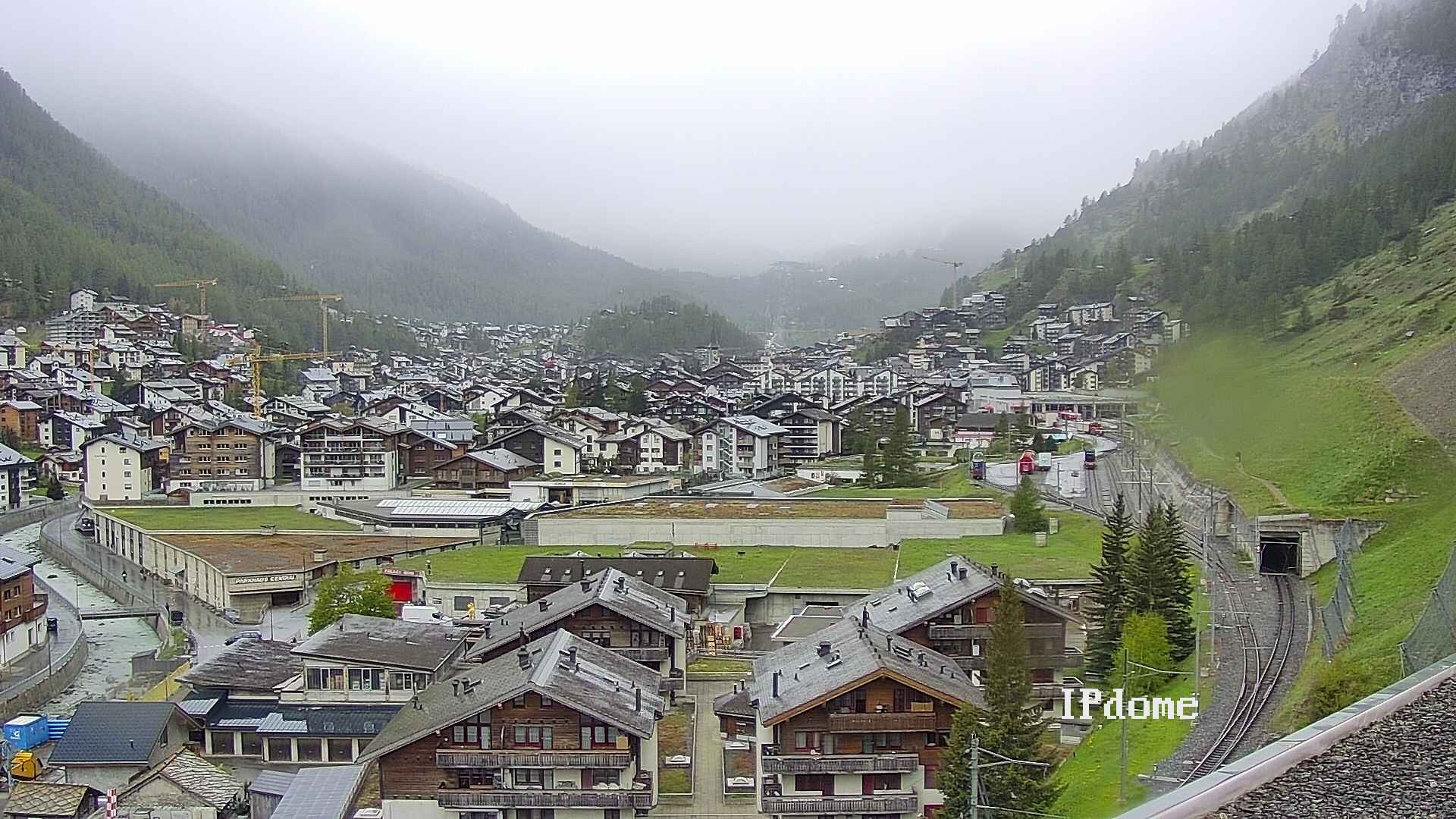 Archiv Foto Webcam Zermatt: Blick auf das Dorf