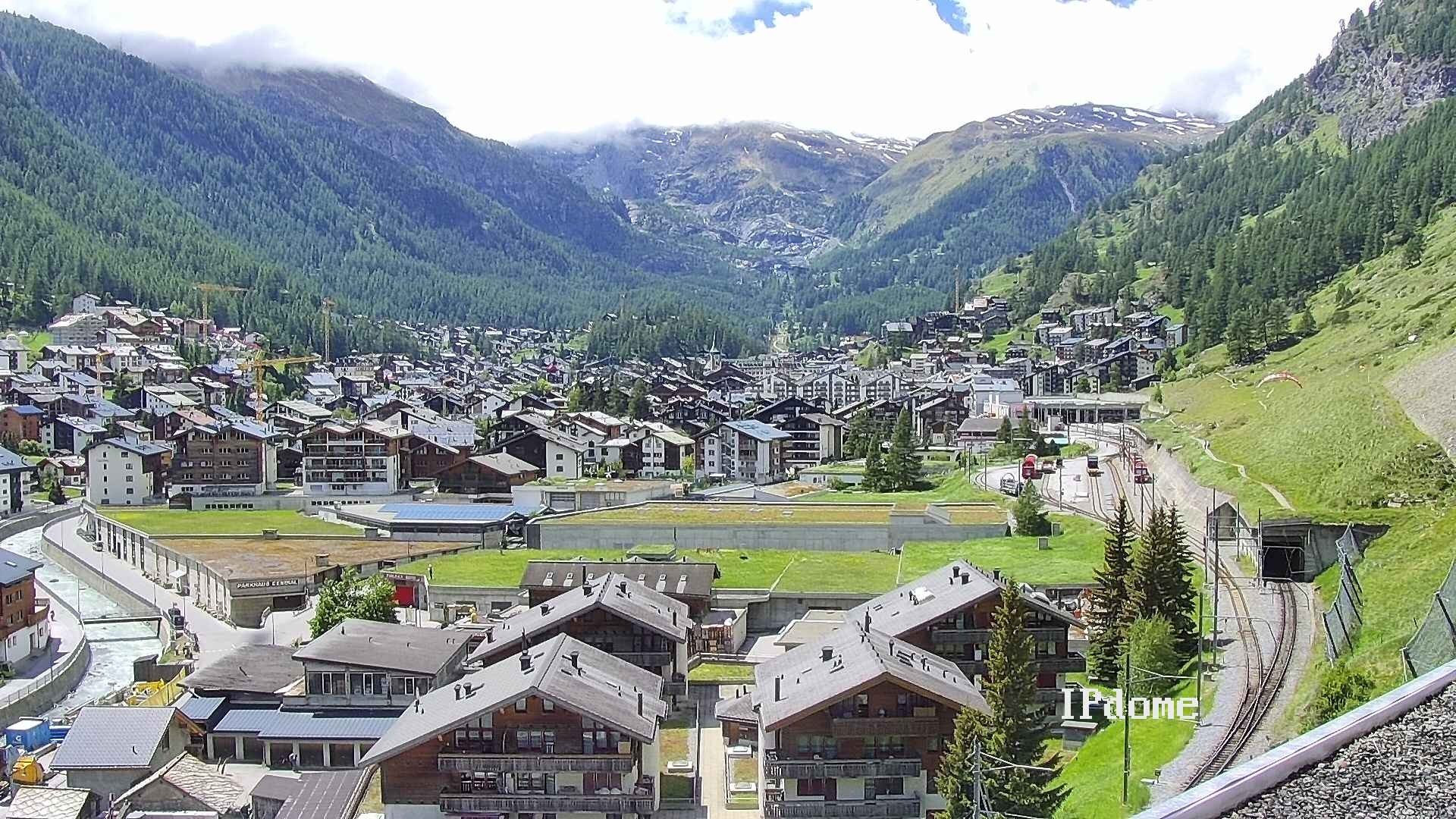 Archiv Foto Webcam Zermatt: Blick auf das Dorf