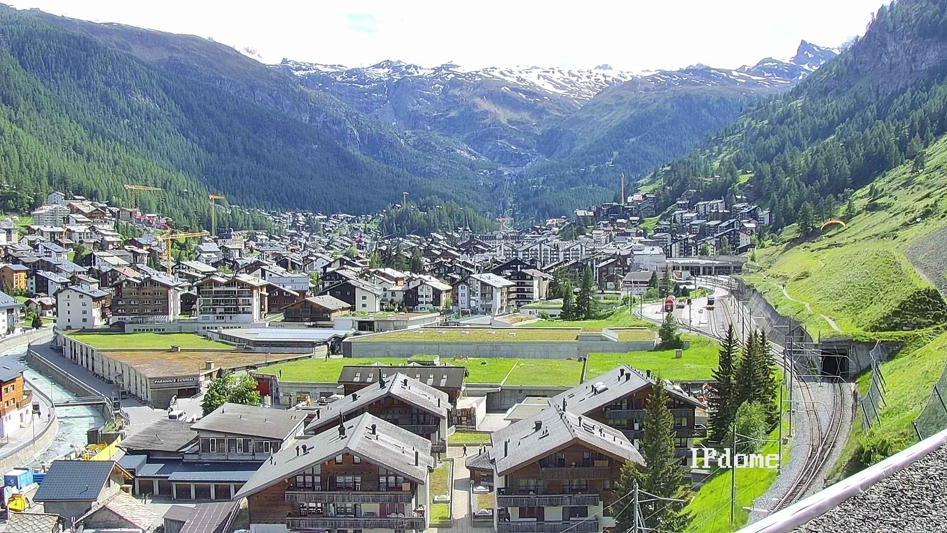 Archiv Foto Webcam Zermatt: Blick auf das Dorf