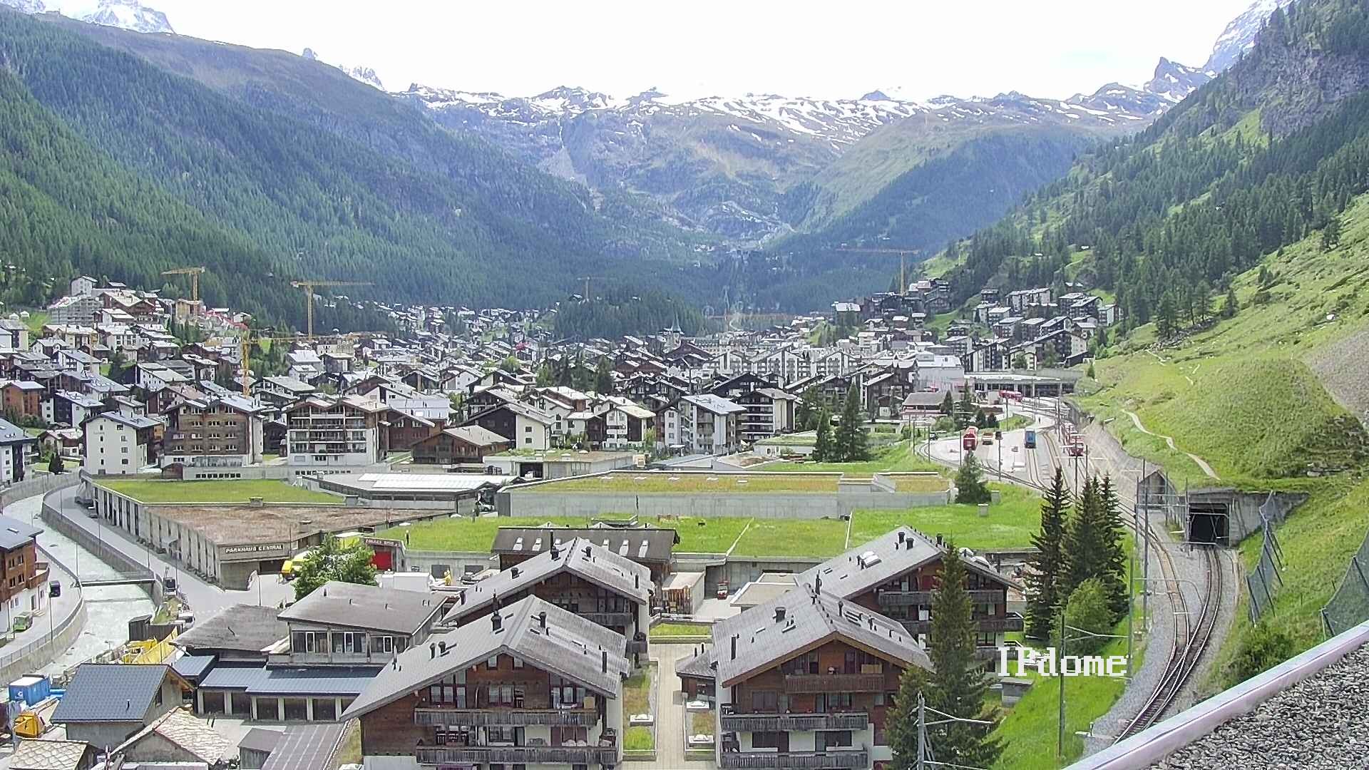 Archiv Foto Webcam Zermatt: Blick auf das Dorf