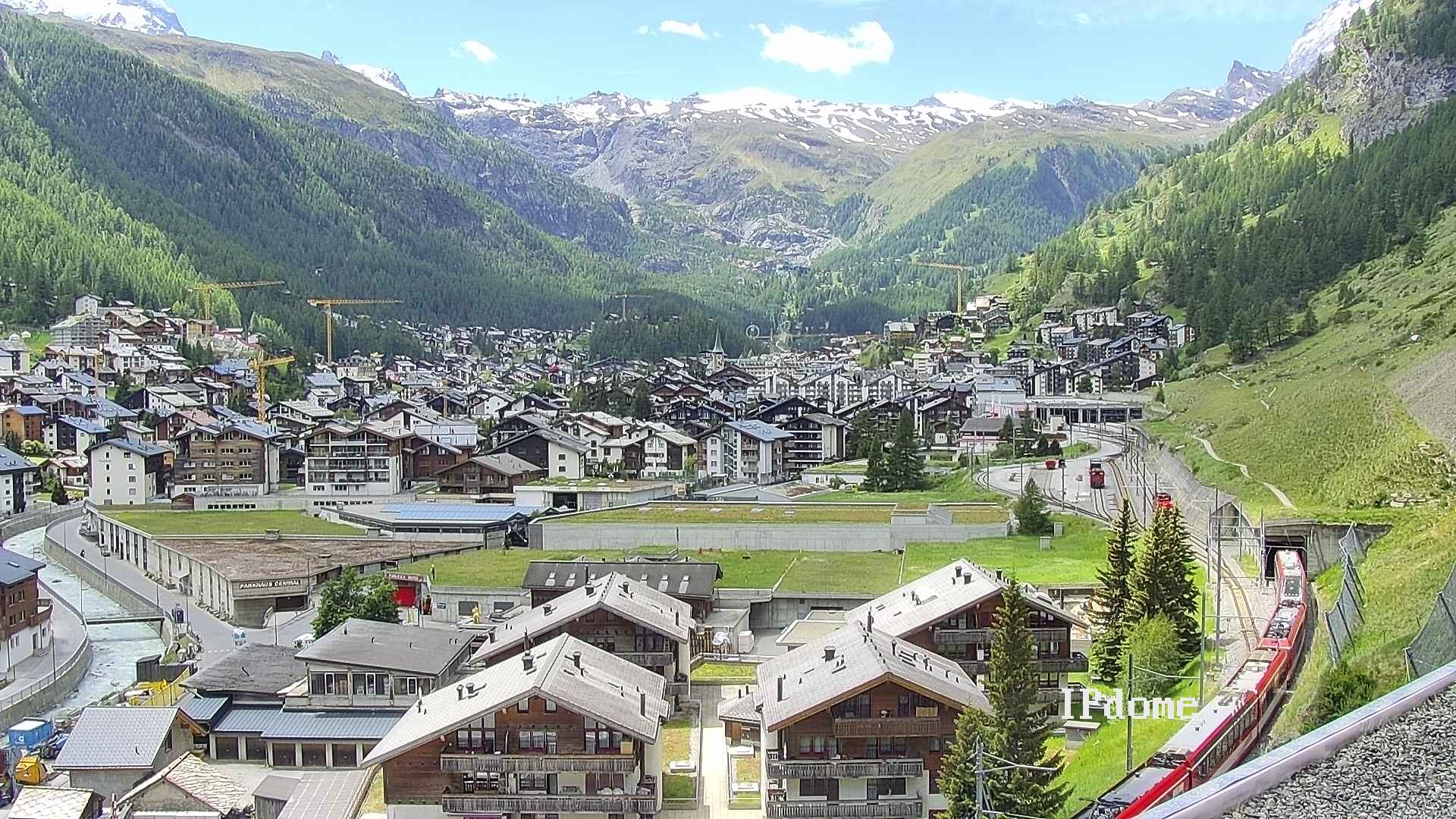 Archiv Foto Webcam Zermatt: Blick auf das Dorf