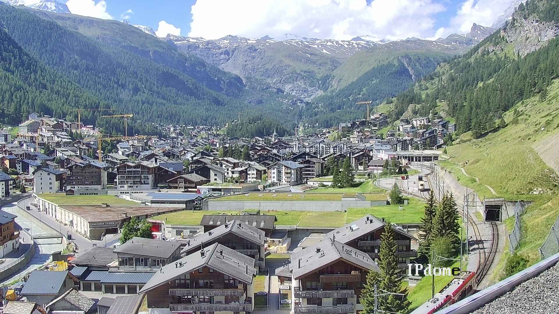 Archiv Foto Webcam Zermatt: Blick auf das Dorf
