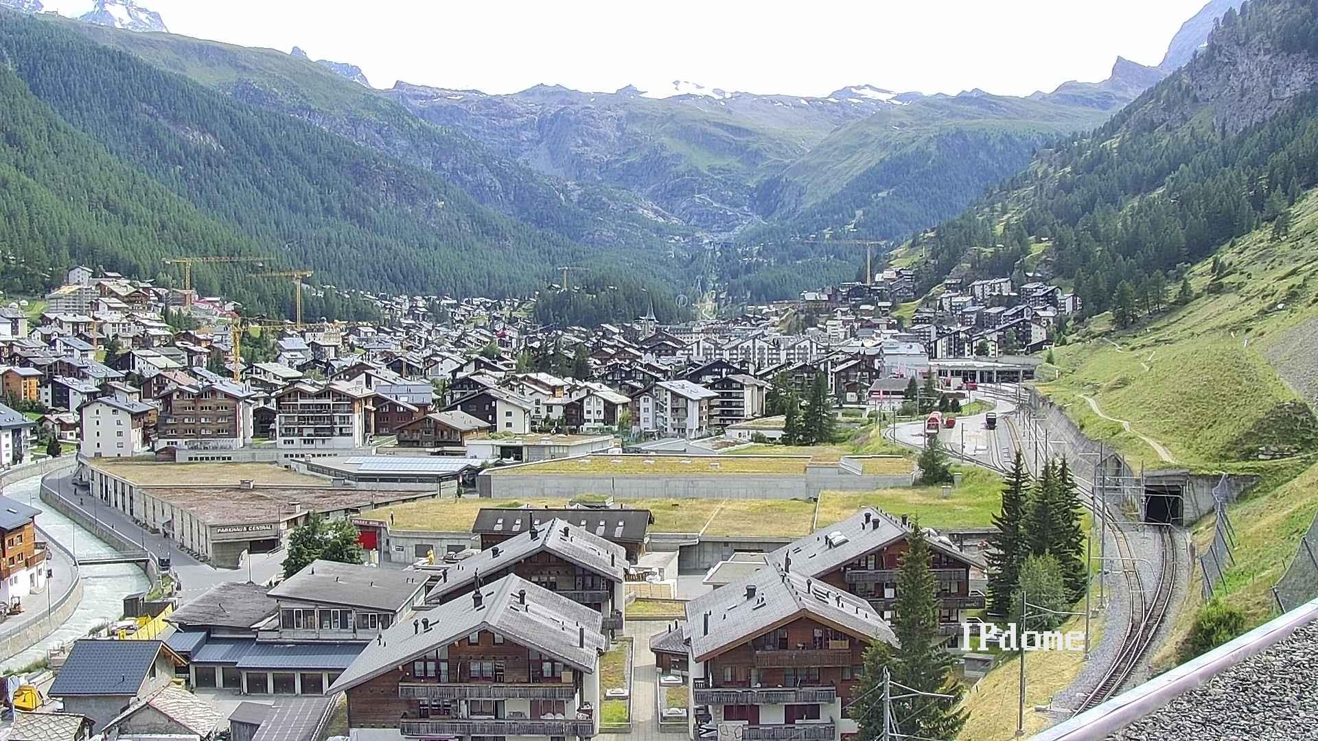 Archiv Foto Webcam Zermatt: Blick auf das Dorf
