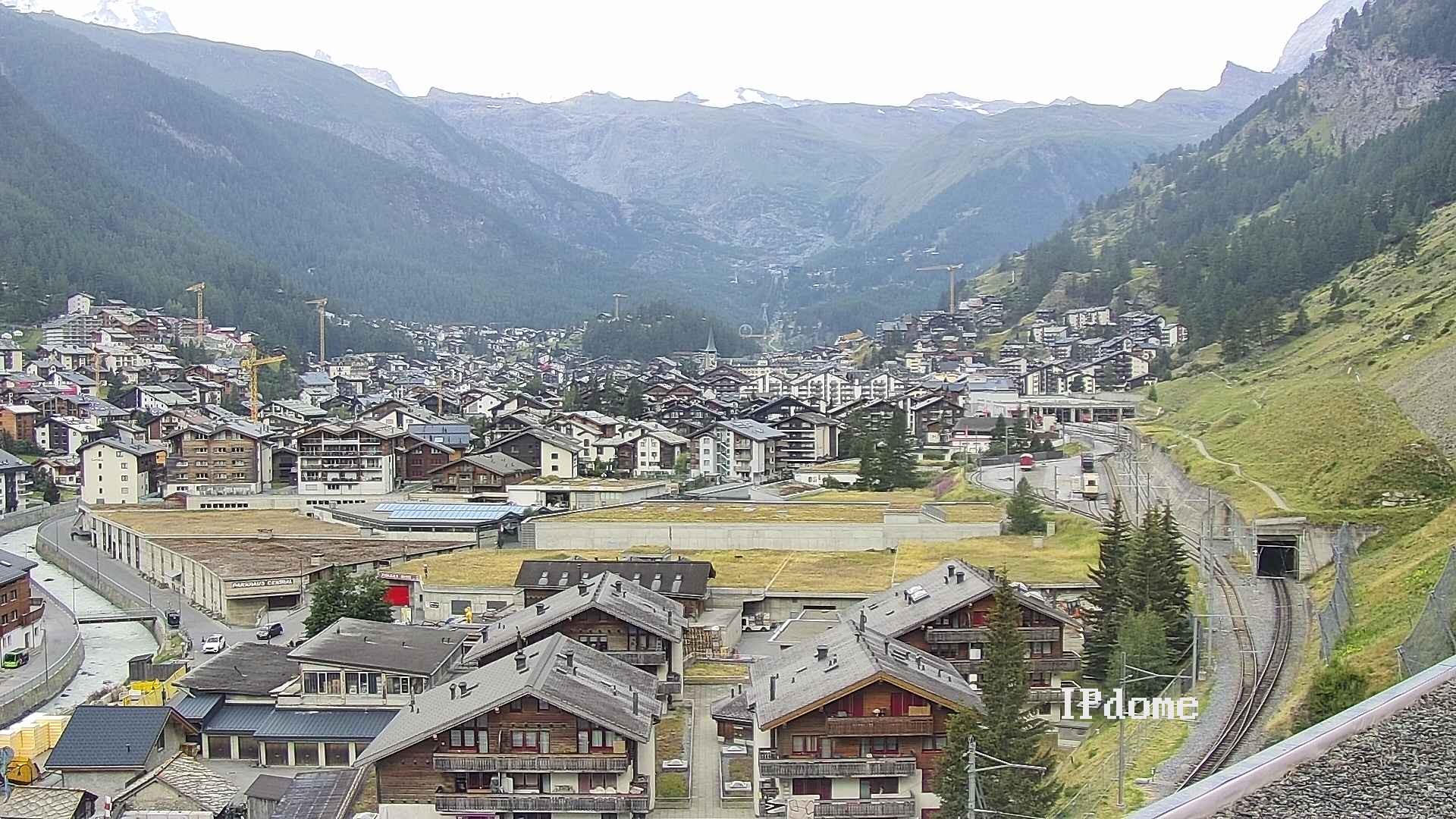 Archiv Foto Webcam Zermatt: Blick auf das Dorf