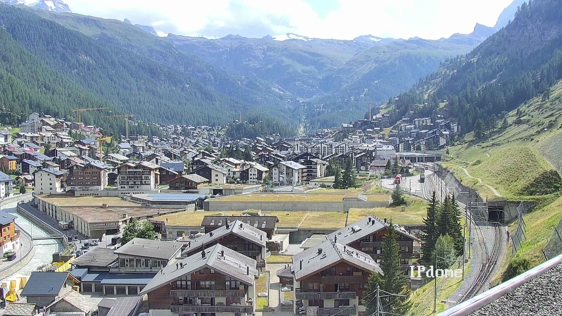 Archiv Foto Webcam Zermatt: Blick auf das Dorf