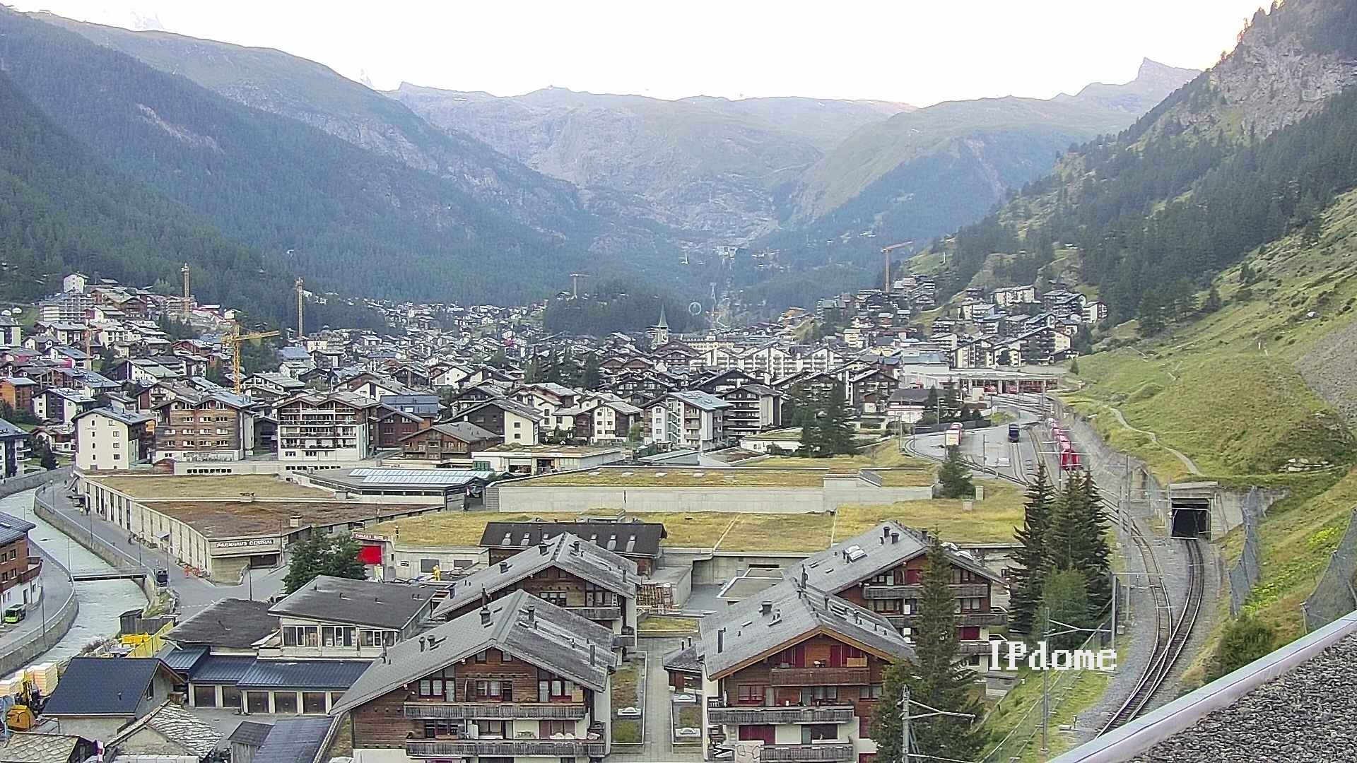 Archiv Foto Webcam Zermatt: Blick auf das Dorf