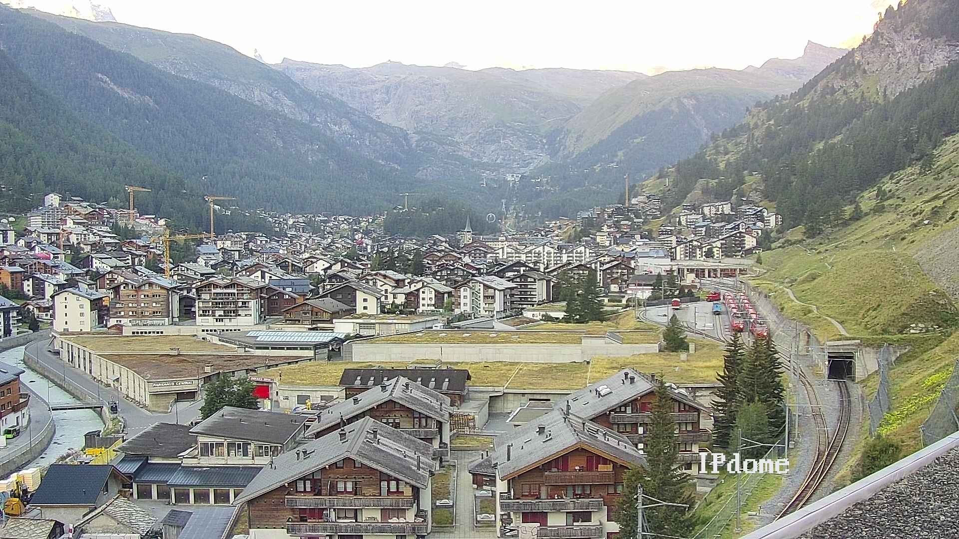 Archiv Foto Webcam Zermatt: Blick auf das Dorf