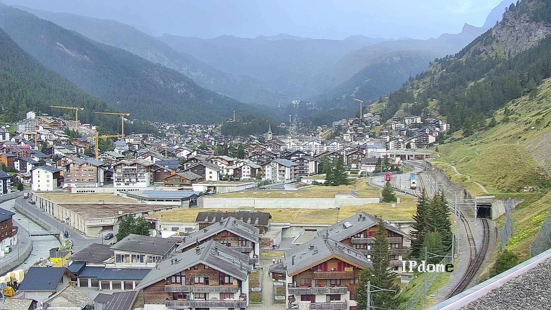 Archiv Foto Webcam Zermatt: Blick auf das Dorf
