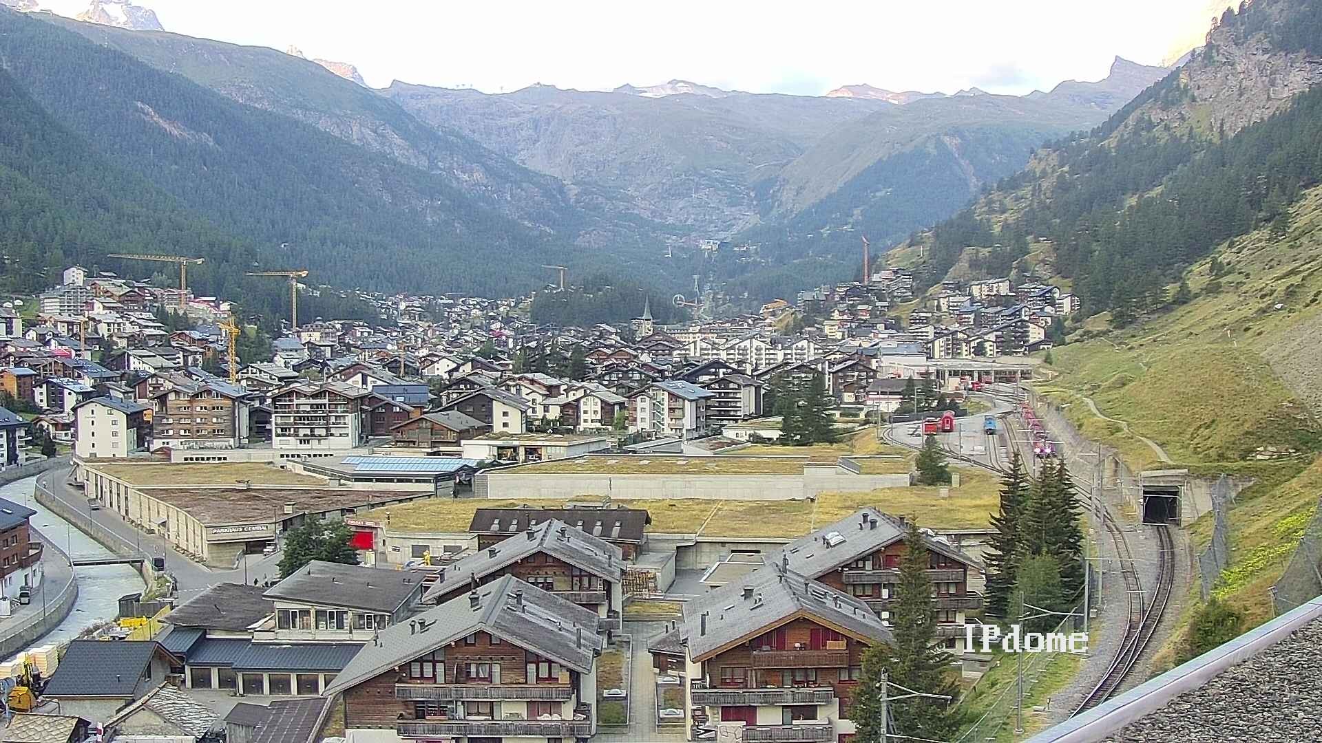 Archiv Foto Webcam Zermatt: Blick auf das Dorf