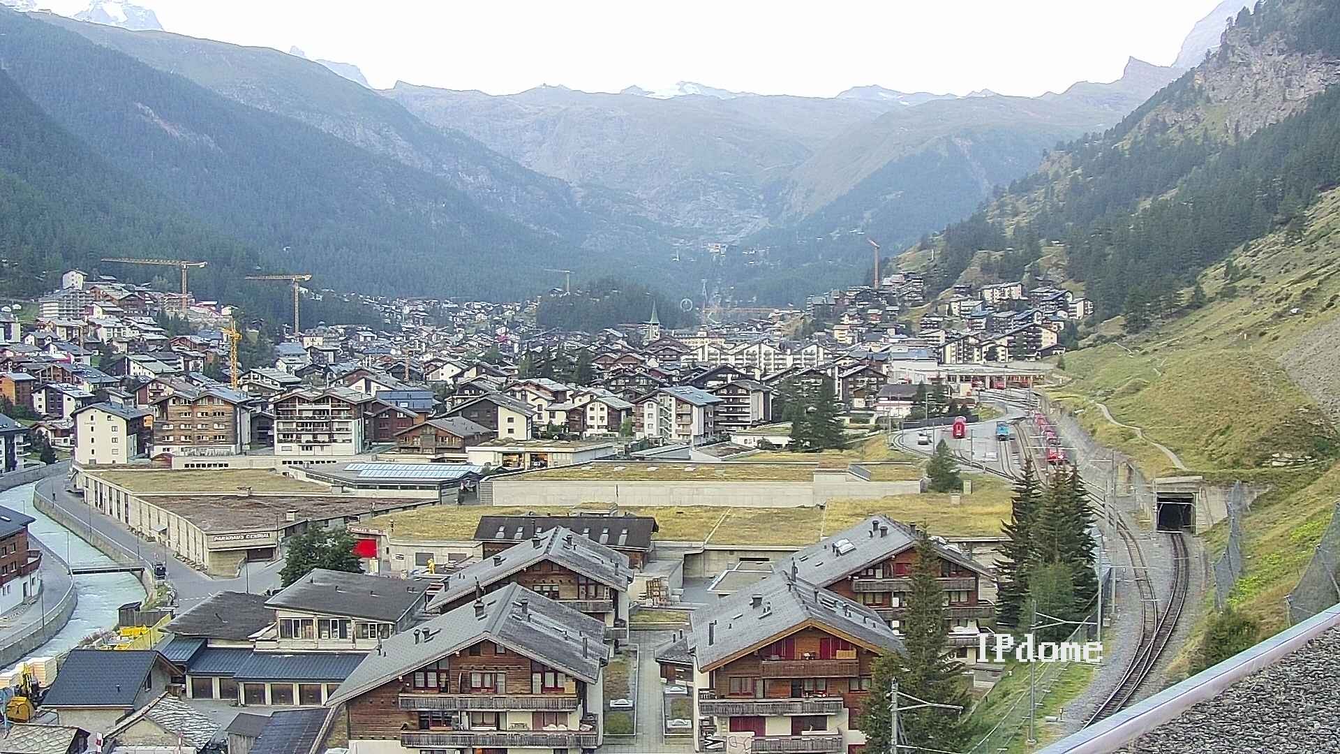 Archiv Foto Webcam Zermatt: Blick auf das Dorf