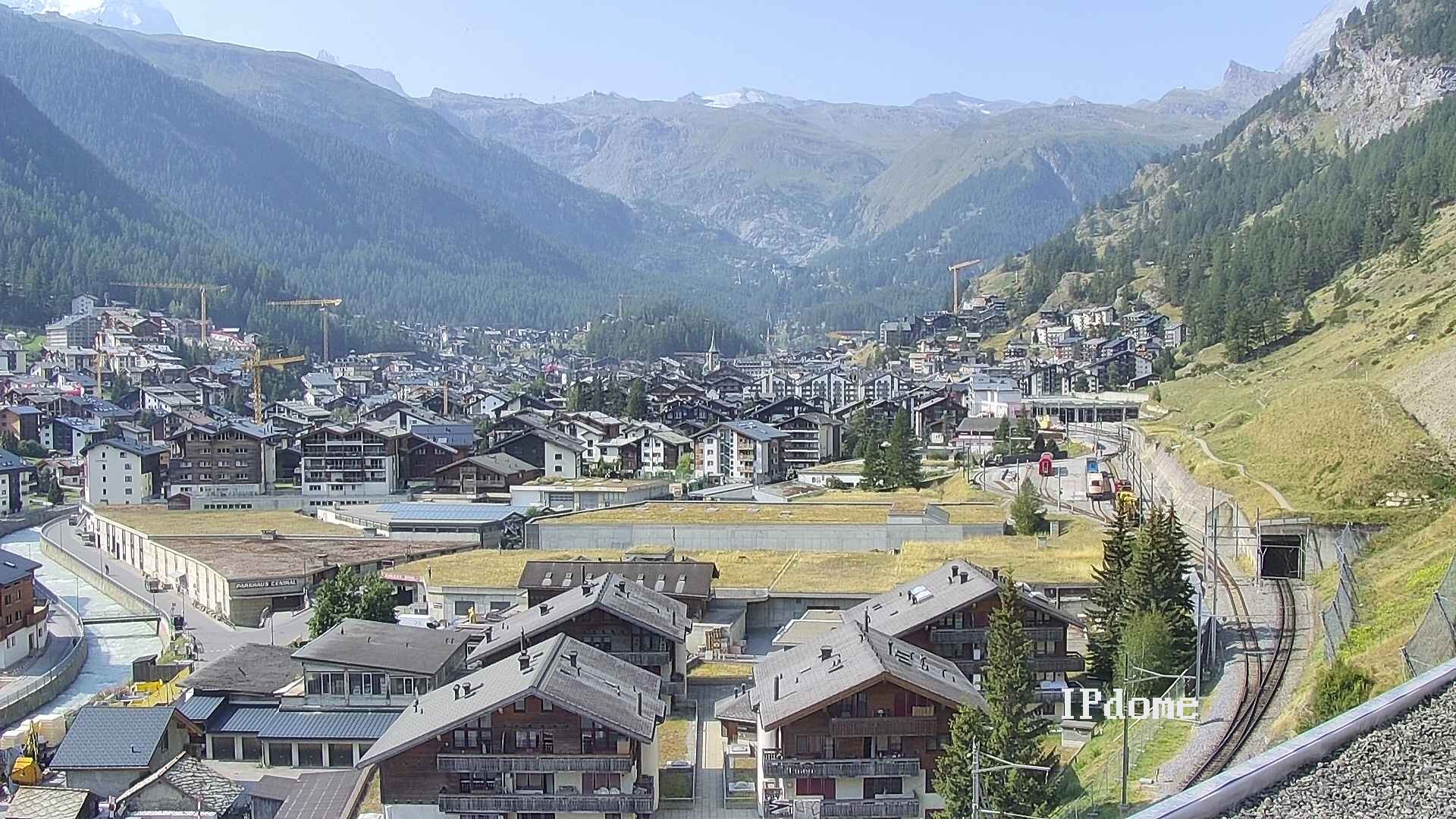 Archiv Foto Webcam Zermatt: Blick auf das Dorf