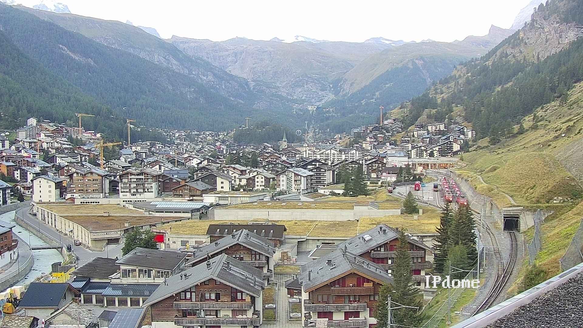 Archiv Foto Webcam Zermatt: Blick auf das Dorf