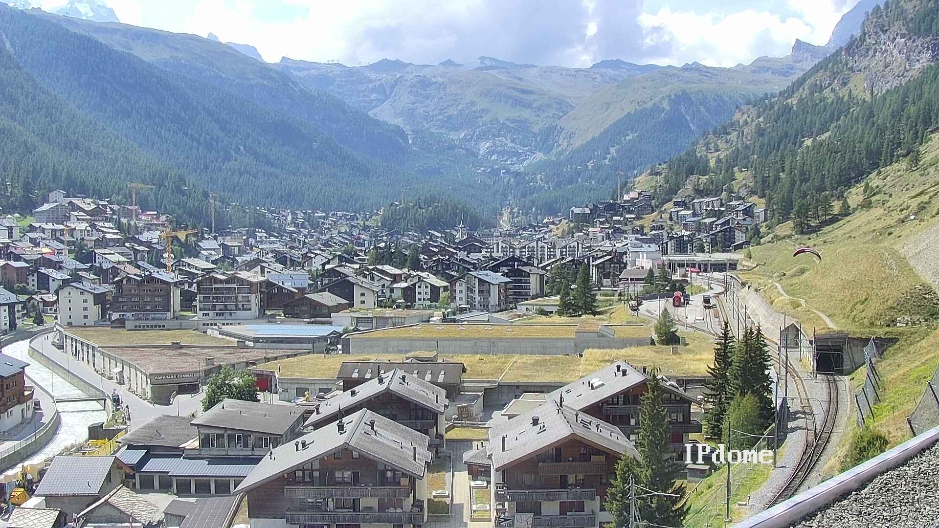 Archiv Foto Webcam Zermatt: Blick auf das Dorf