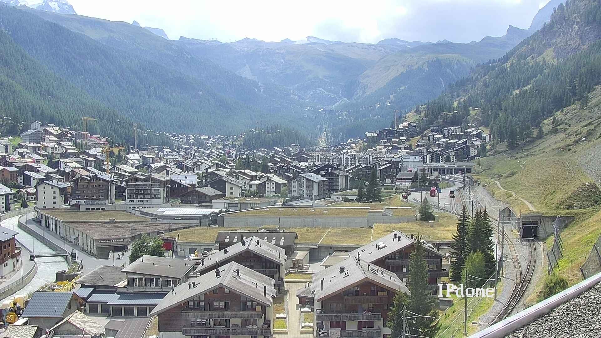 Archiv Foto Webcam Zermatt: Blick auf das Dorf