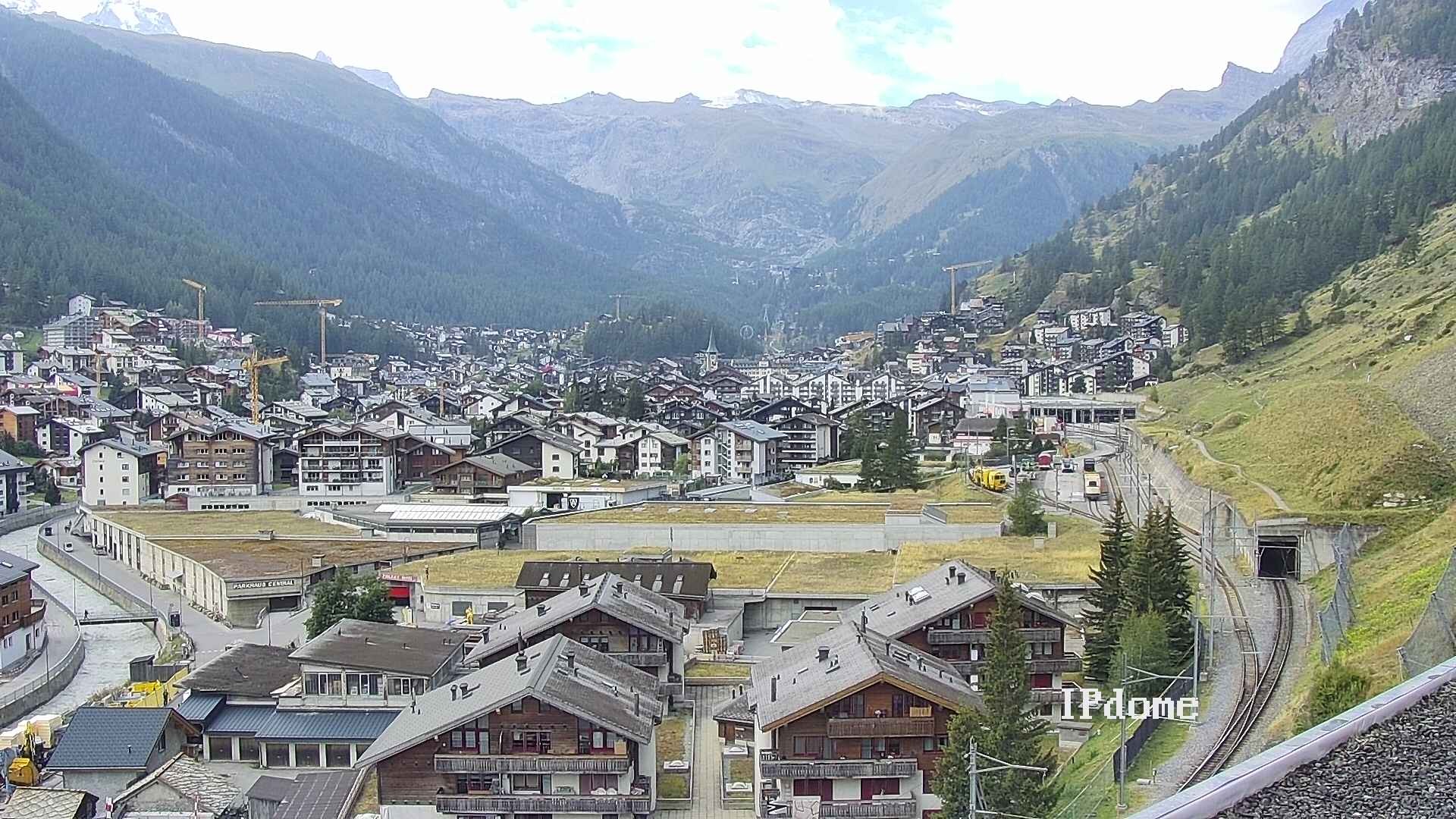 Archiv Foto Webcam Zermatt: Blick auf das Dorf