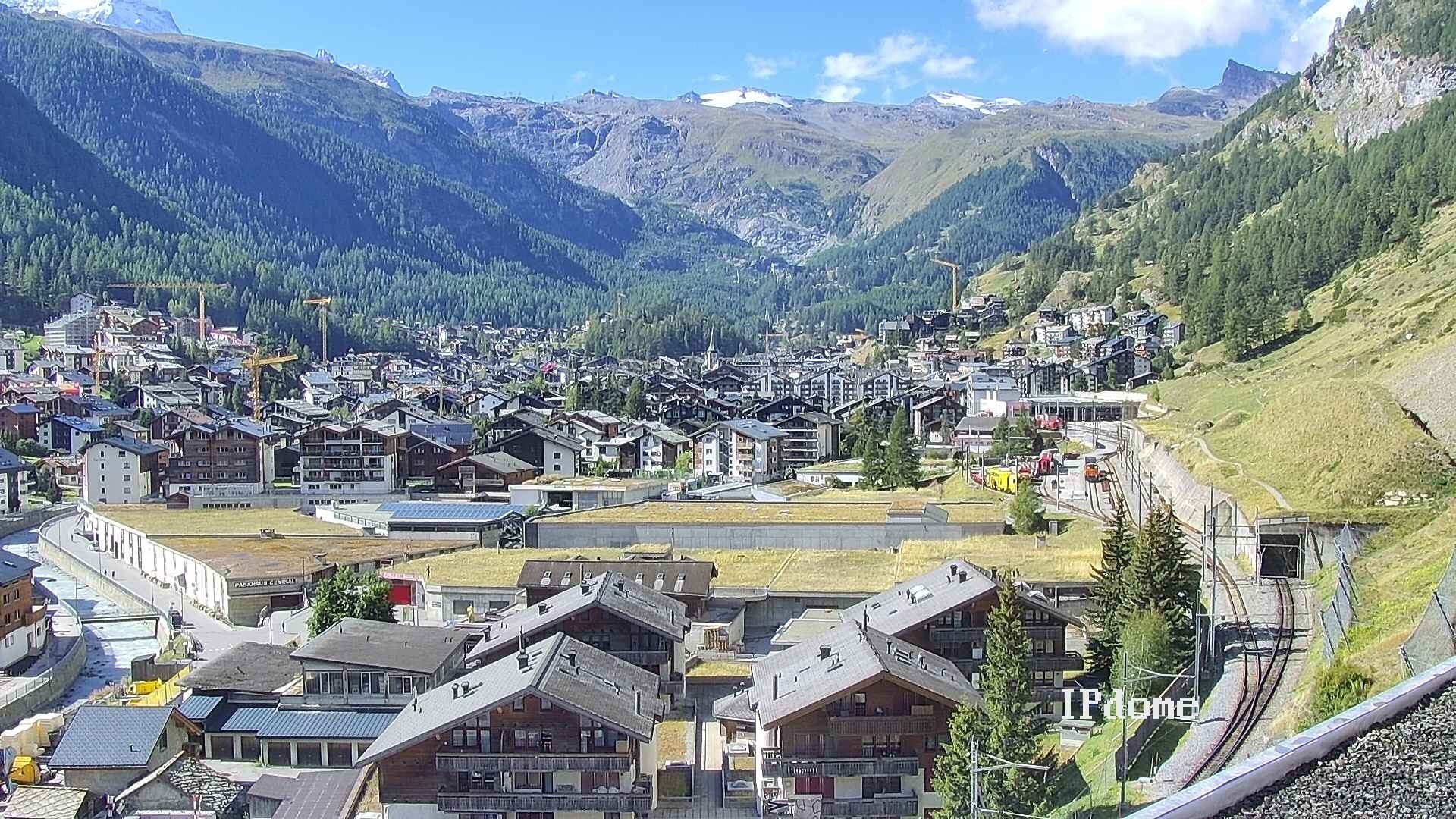 Archiv Foto Webcam Zermatt: Blick auf das Dorf