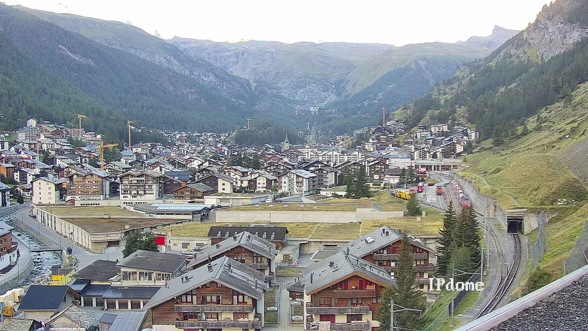 Archiv Foto Webcam Zermatt: Blick auf das Dorf