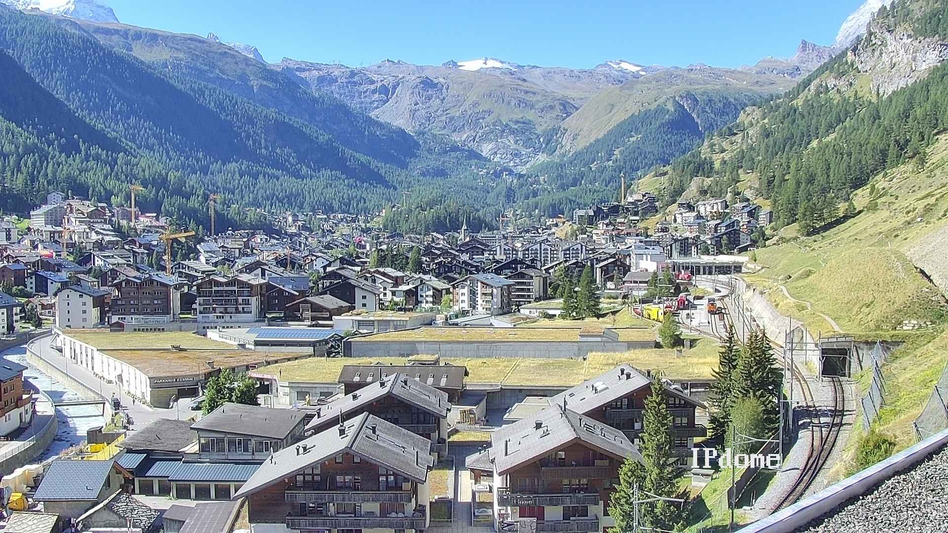 Archiv Foto Webcam Zermatt: Blick auf das Dorf
