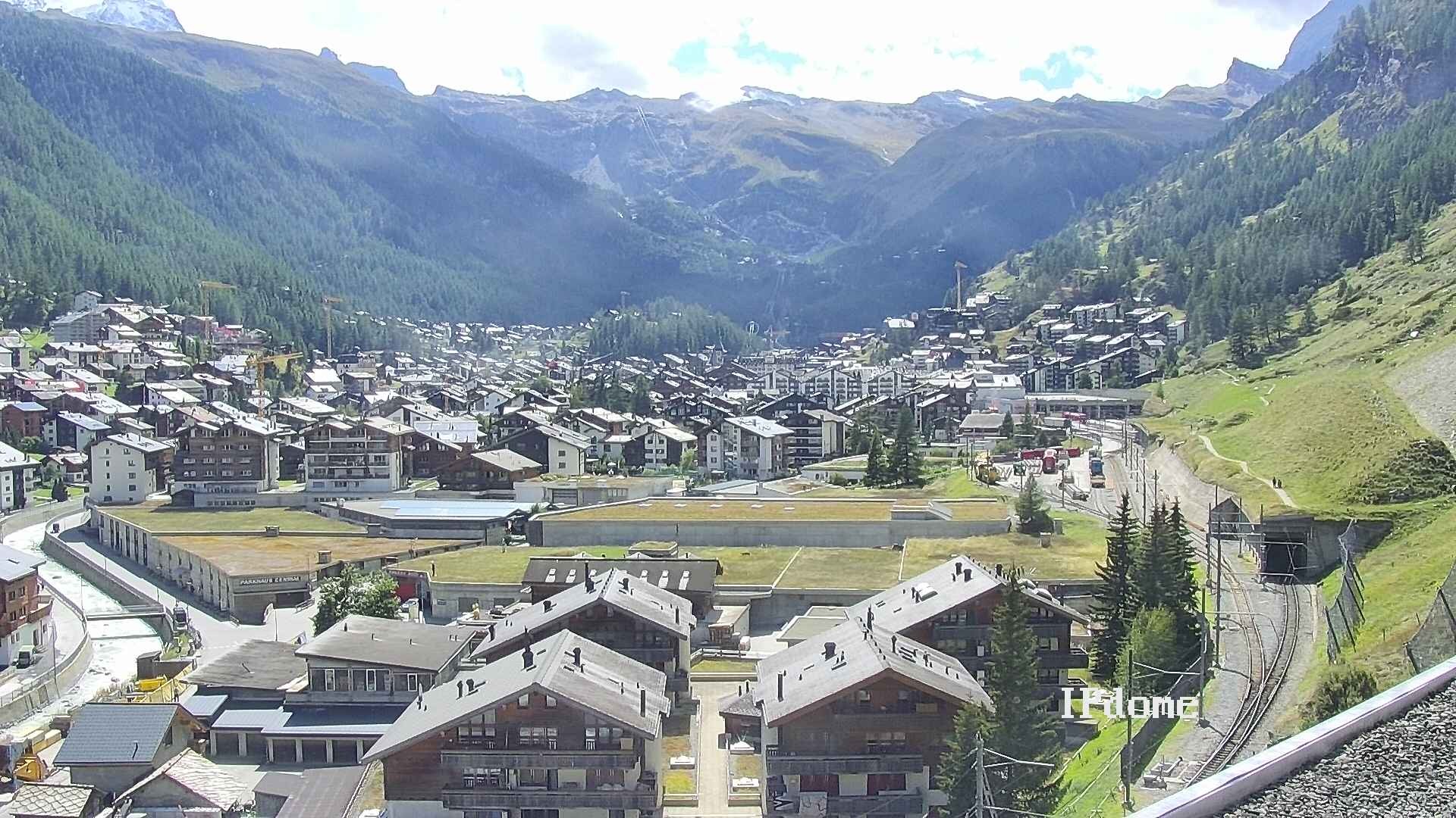 Archiv Foto Webcam Zermatt: Blick auf das Dorf