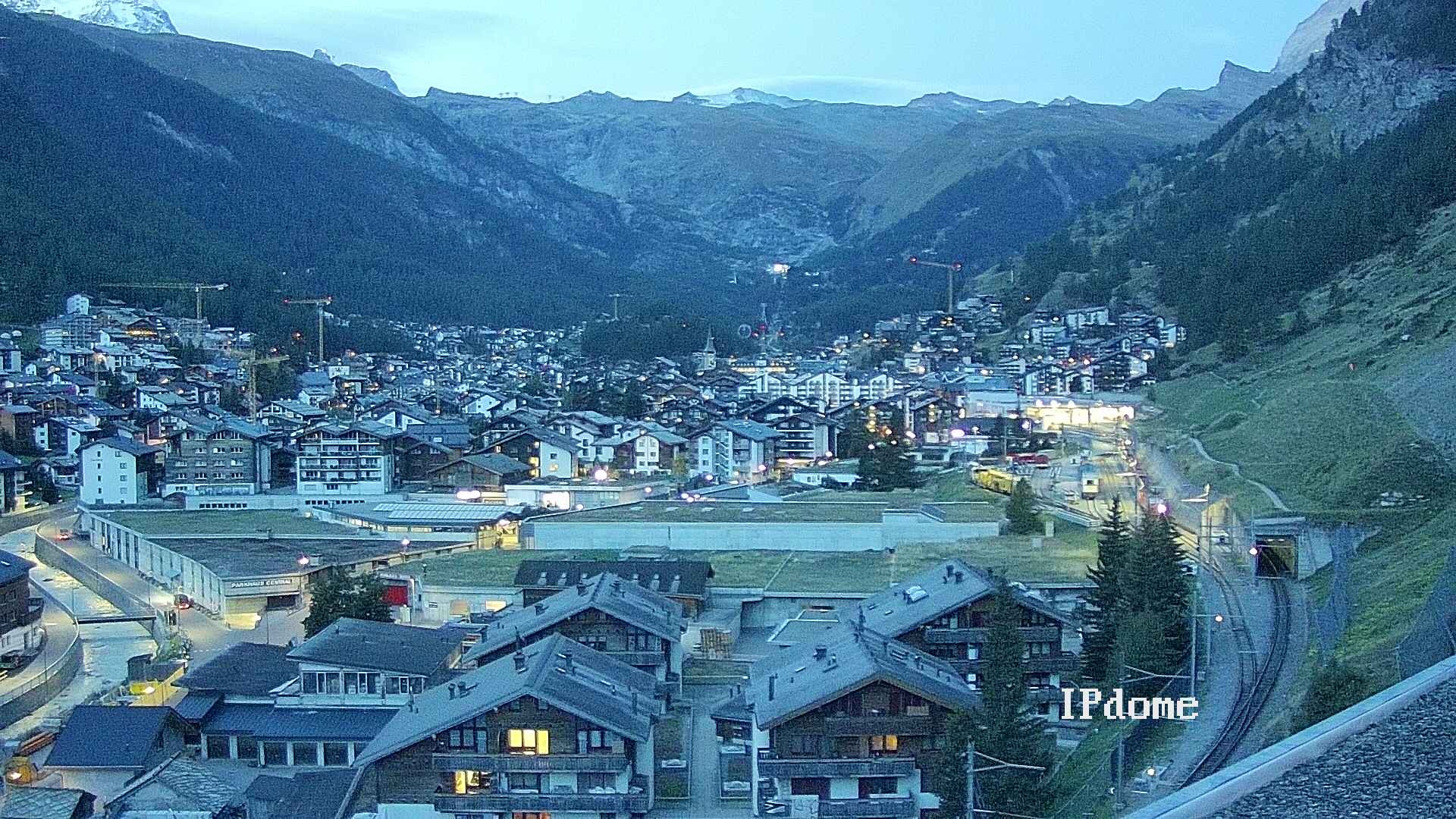 Archiv Foto Webcam Zermatt: Blick auf das Dorf