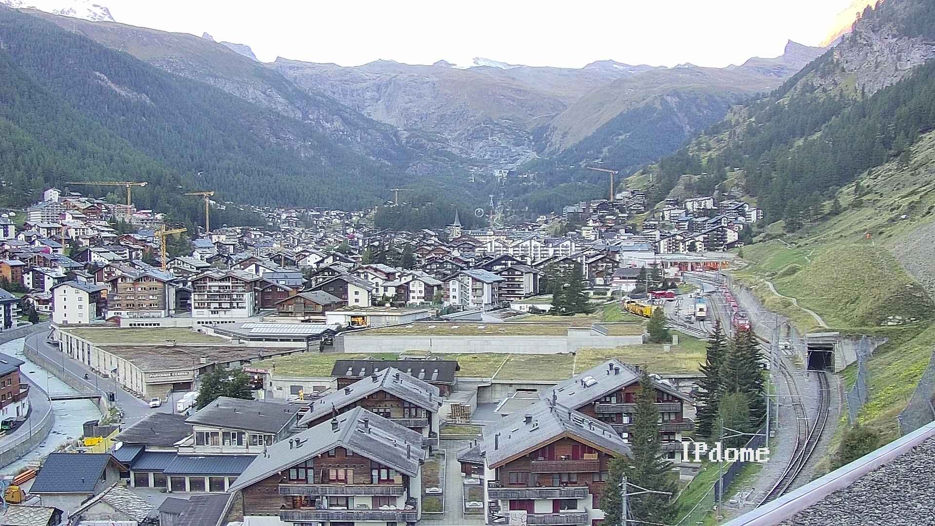Archiv Foto Webcam Zermatt: Blick auf das Dorf