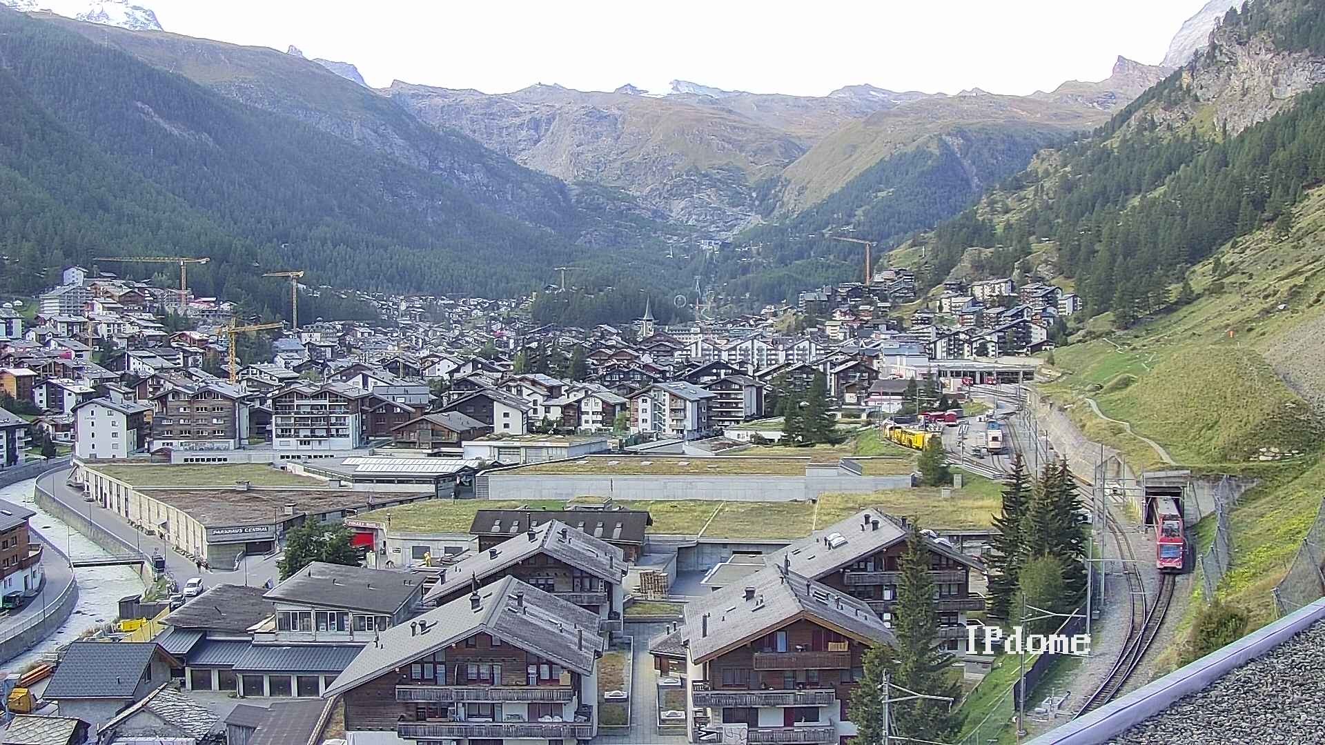 Archiv Foto Webcam Zermatt: Blick auf das Dorf