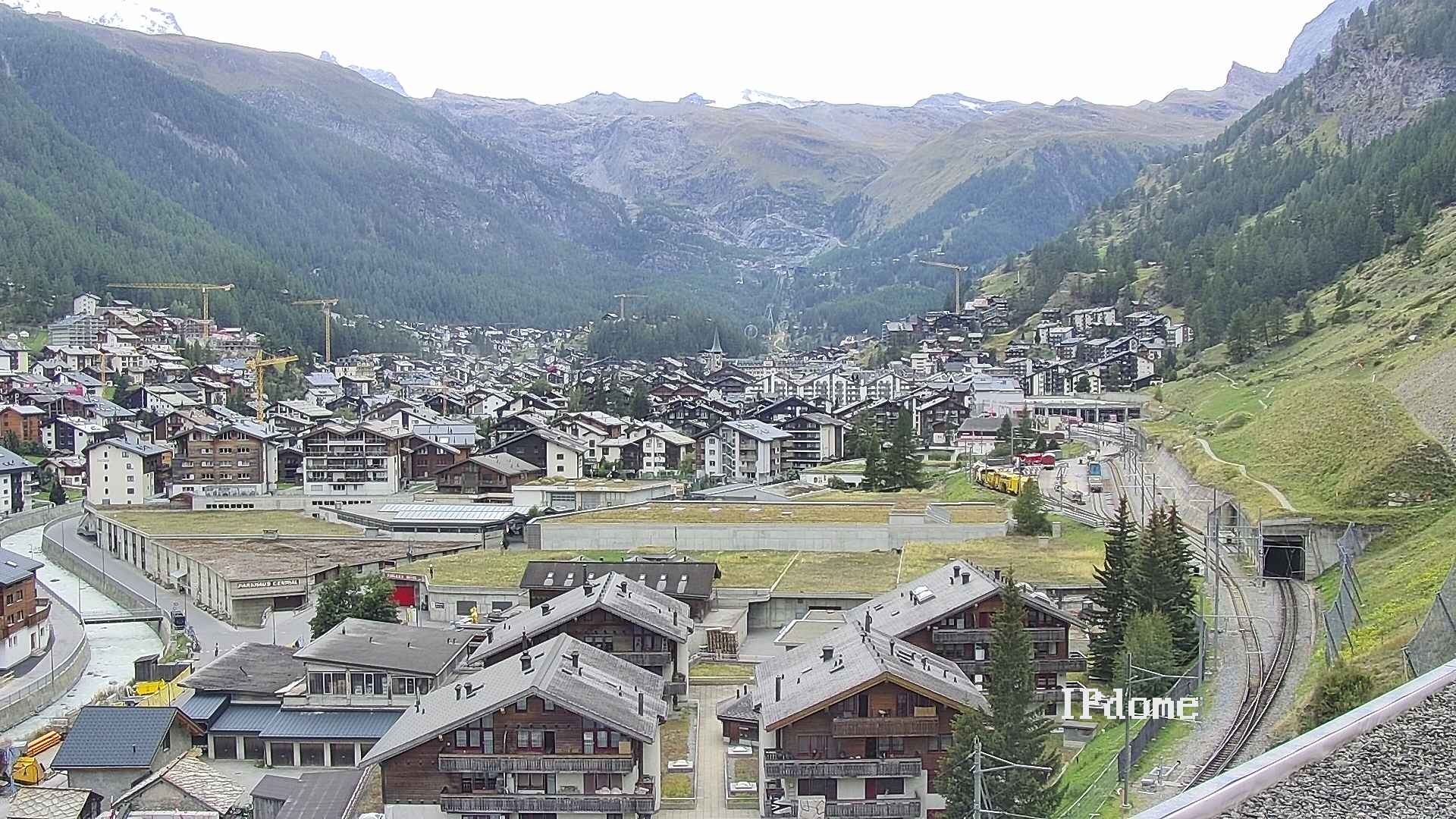 Archiv Foto Webcam Zermatt: Blick auf das Dorf