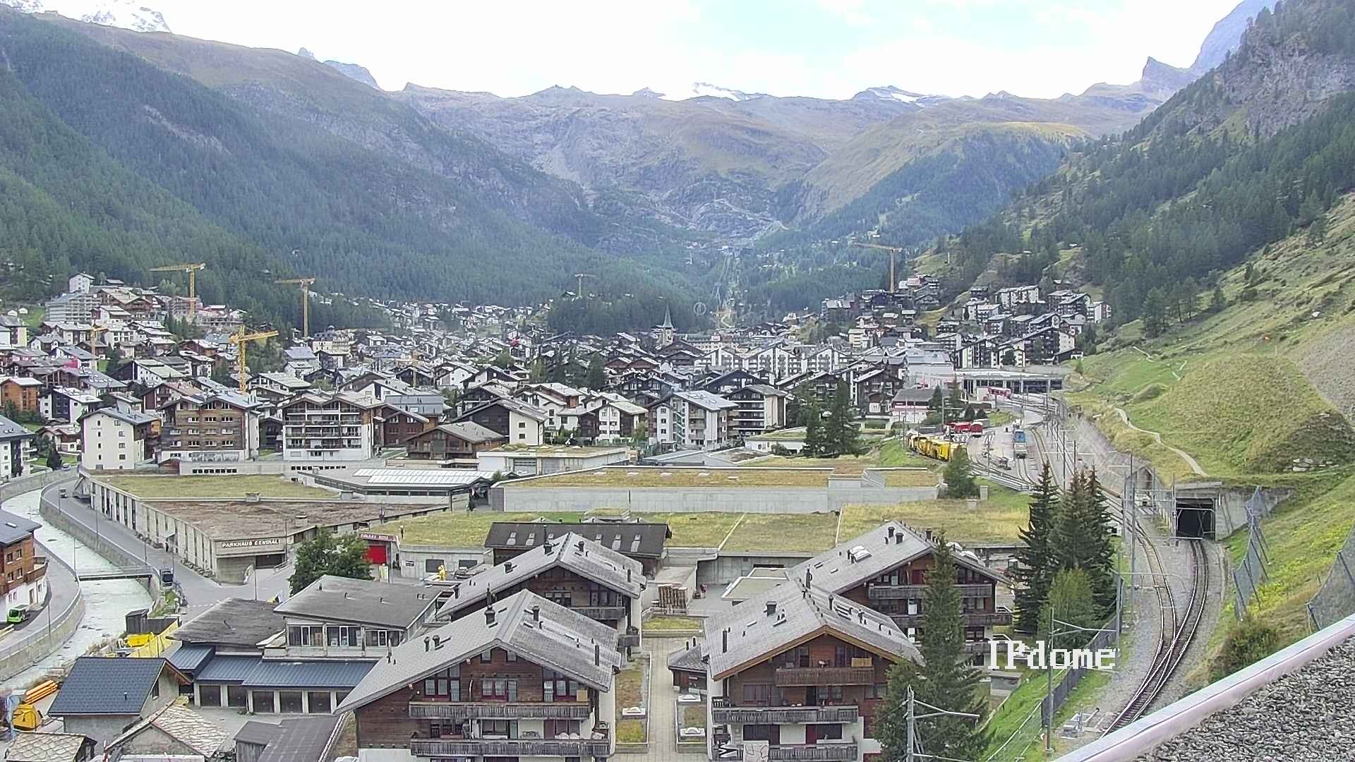 Archiv Foto Webcam Zermatt: Blick auf das Dorf