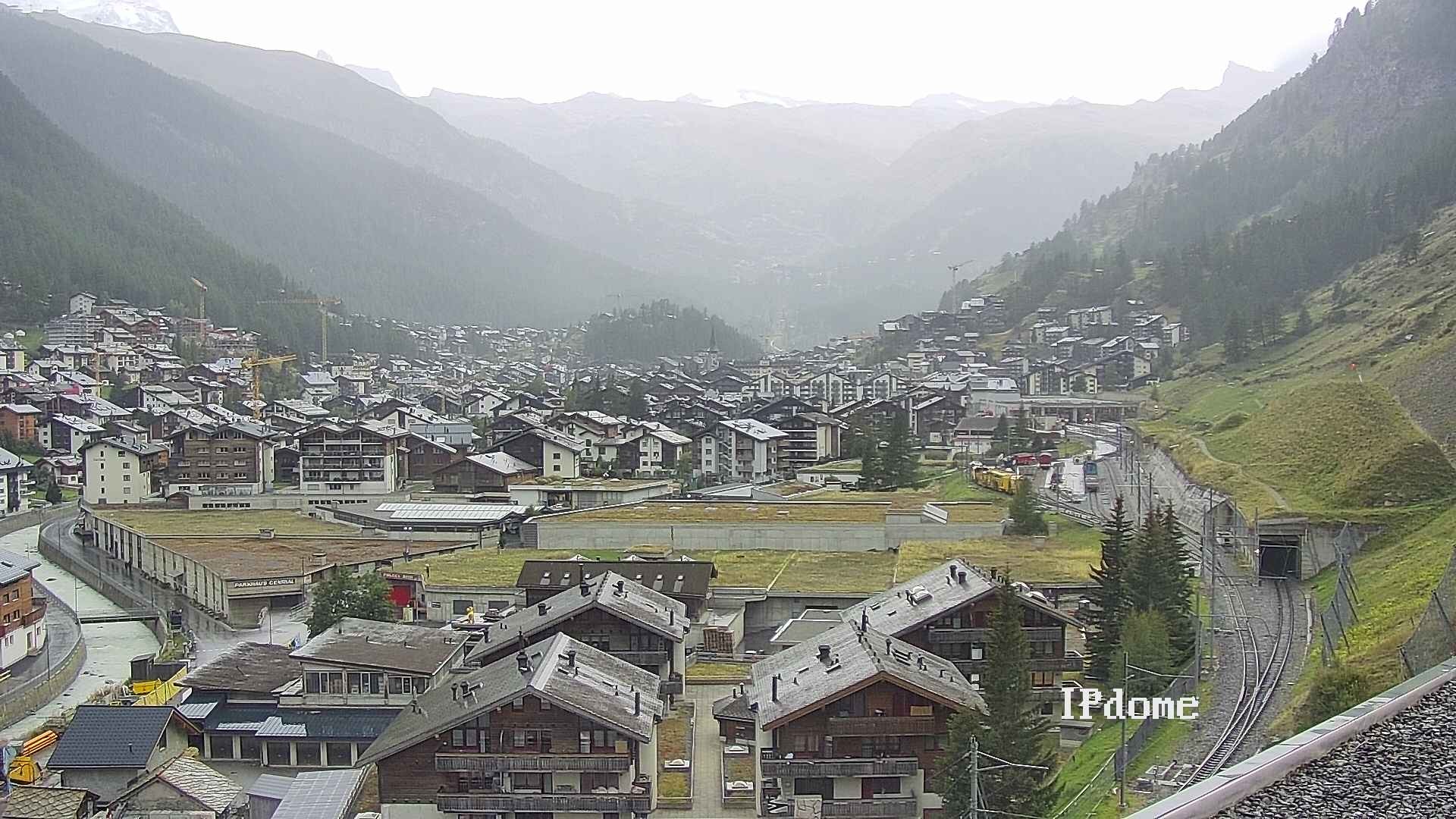 Archiv Foto Webcam Zermatt: Blick auf das Dorf